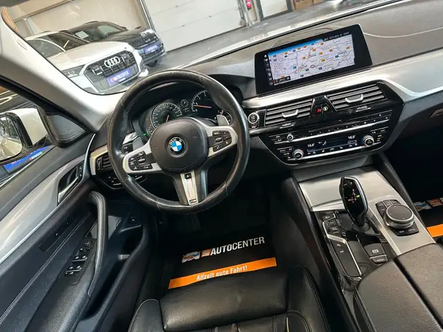 BMW 5 Series view 7