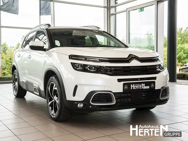 Citroen C5 Aircross view 3