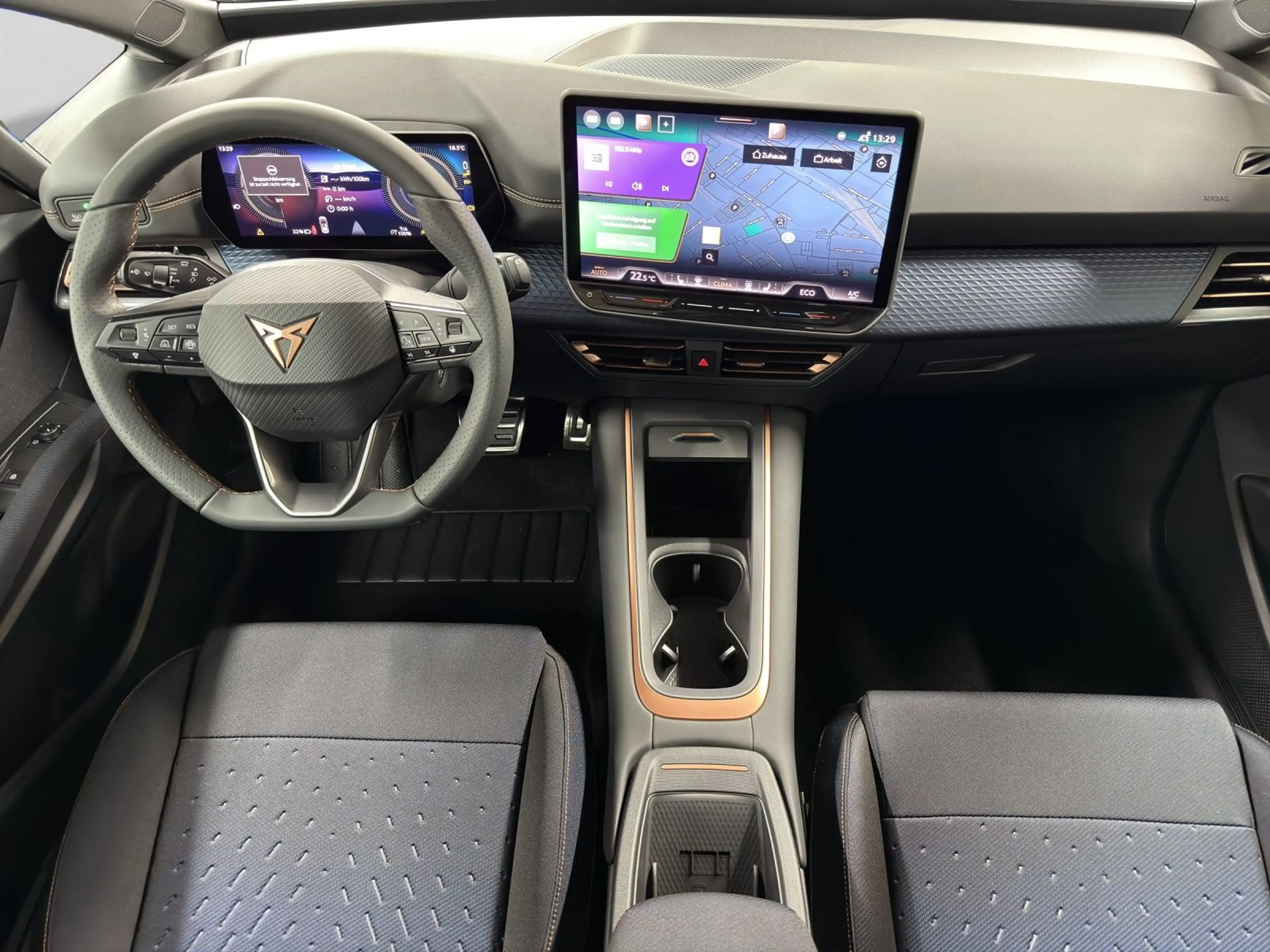 CUPRA Born REA VIEW NAVI SITZHZ LM19 CLIMA — photo 5