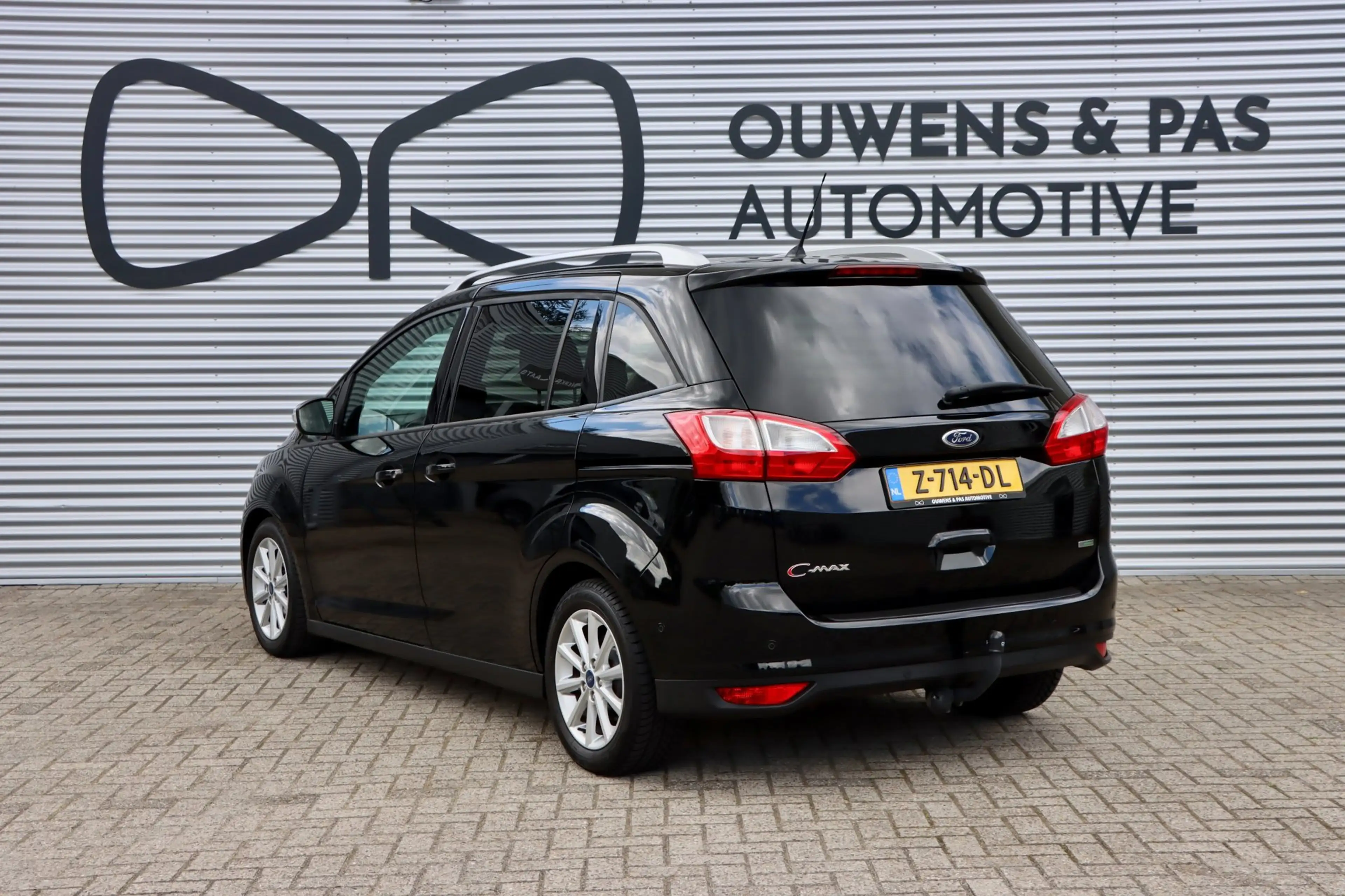 Ford Grand C-Max 1.0 Titanium | NAVIGATIE | WINTERPAKKET | TREKHAAK — photo 4