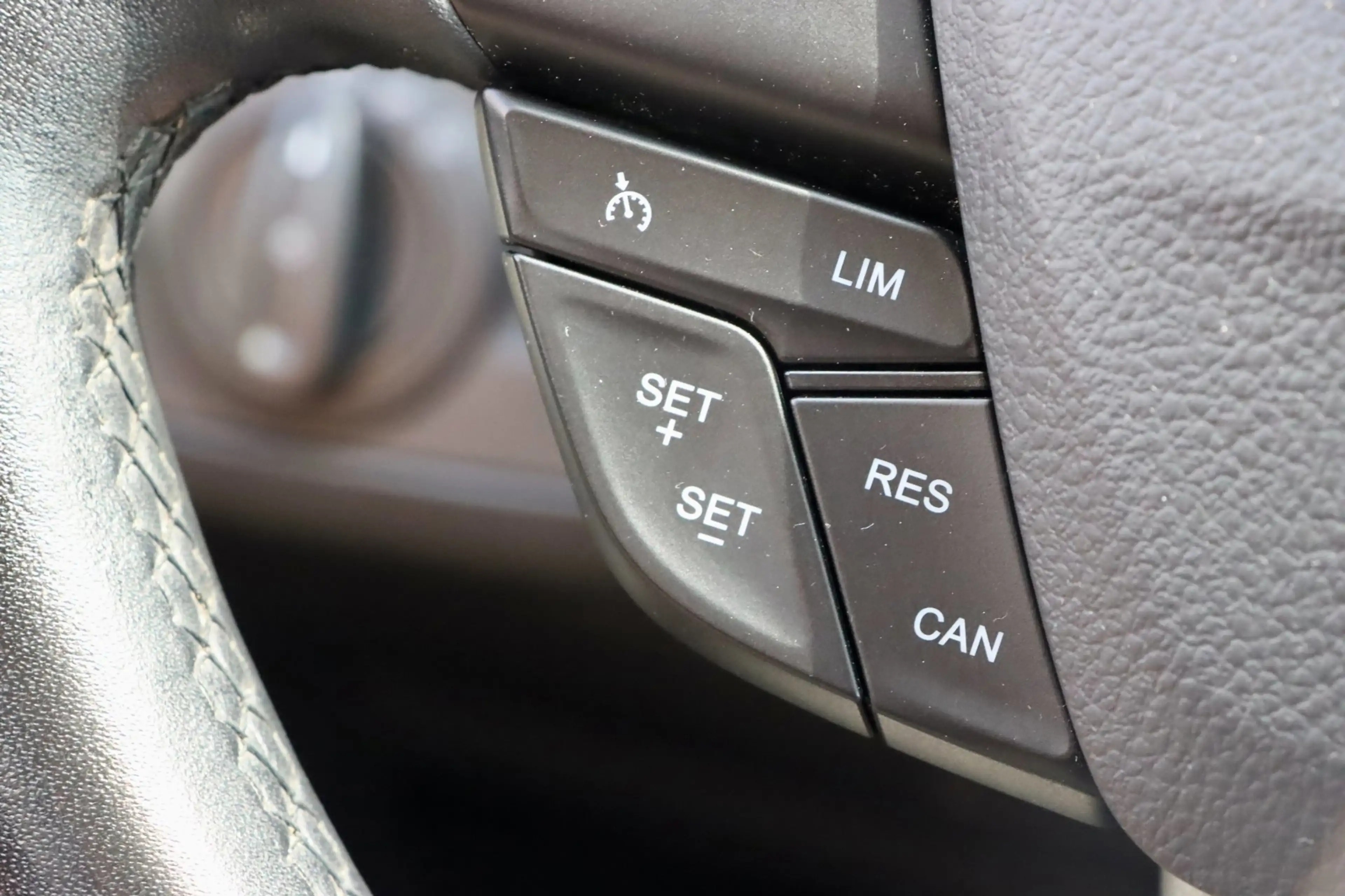 Ford Grand C-Max 1.0 Titanium | NAVIGATIE | WINTERPAKKET | TREKHAAK — photo 22