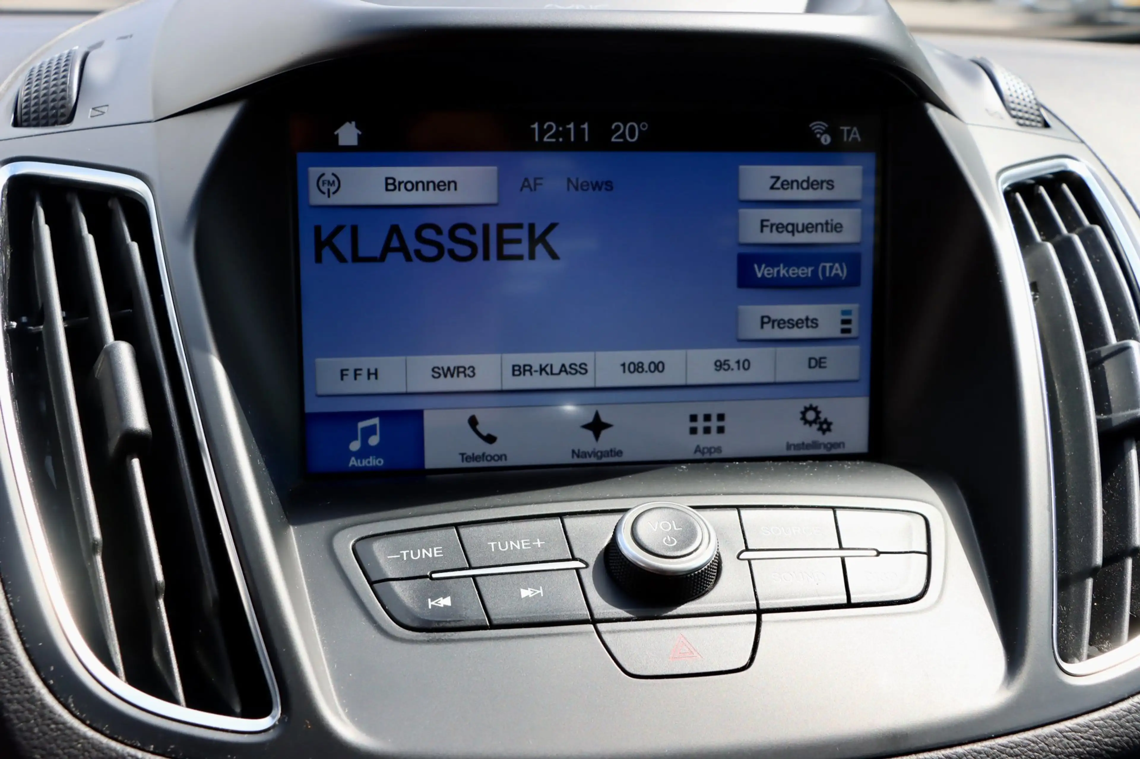 Ford Grand C-Max 1.0 Titanium | NAVIGATIE | WINTERPAKKET | TREKHAAK — photo 20
