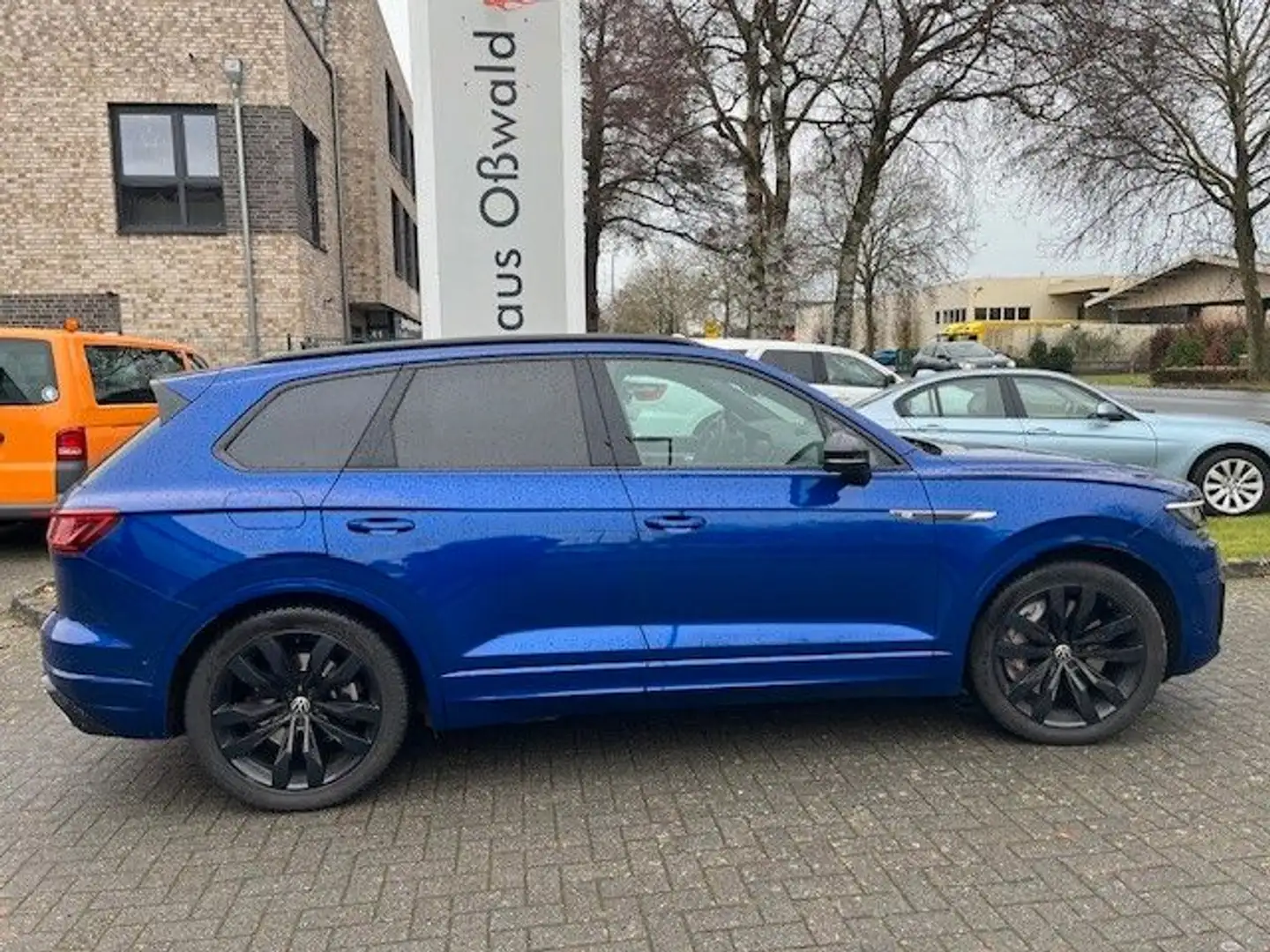 Volkswagen Touareg R 4Motion 3.0 V6 eHybrid EP Ass.462 PS Blau - 1