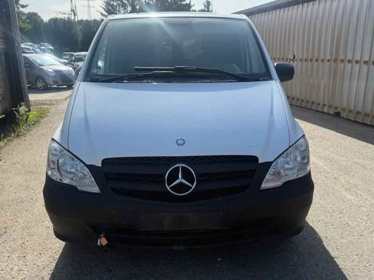 Mercedes-Benz Vito Mixto 122 CDI Lang Automatik TÜV 04/2027!! Weiß - 2