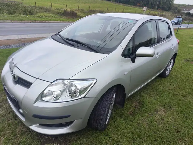 Toyota Auris Auris 1.4 D-4D Linea Luna