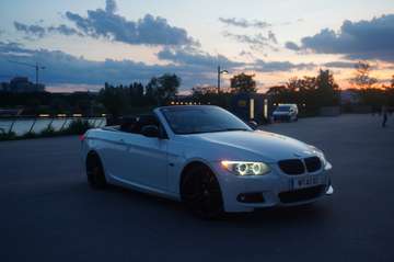 330d Cabrio E93