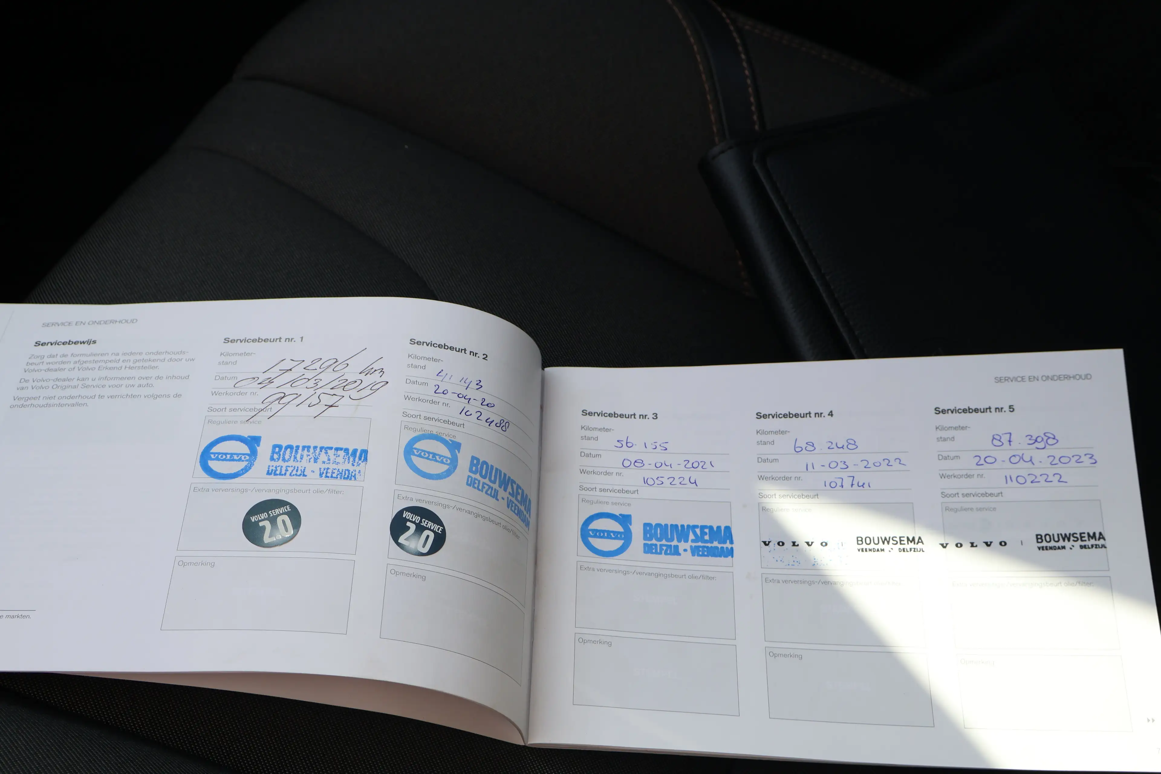 Volvo V40 Cross Country 1.5 T3 Nordic+ Rich Java! | 1e Eigenaar! | All-Sea — photo 33