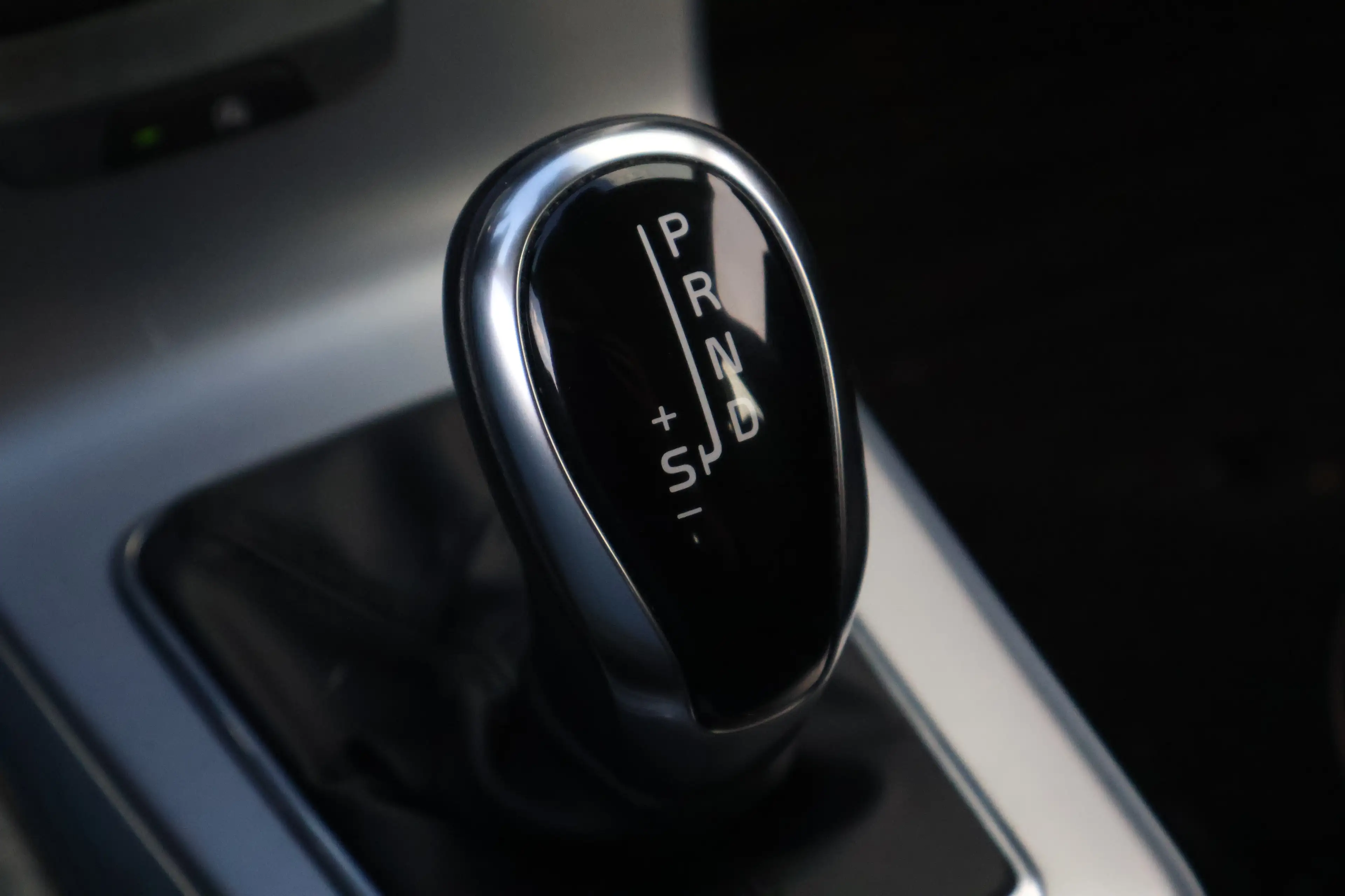 Volvo V40 Cross Country 1.5 T3 Nordic+ Rich Java! | 1e Eigenaar! | All-Sea — photo 27