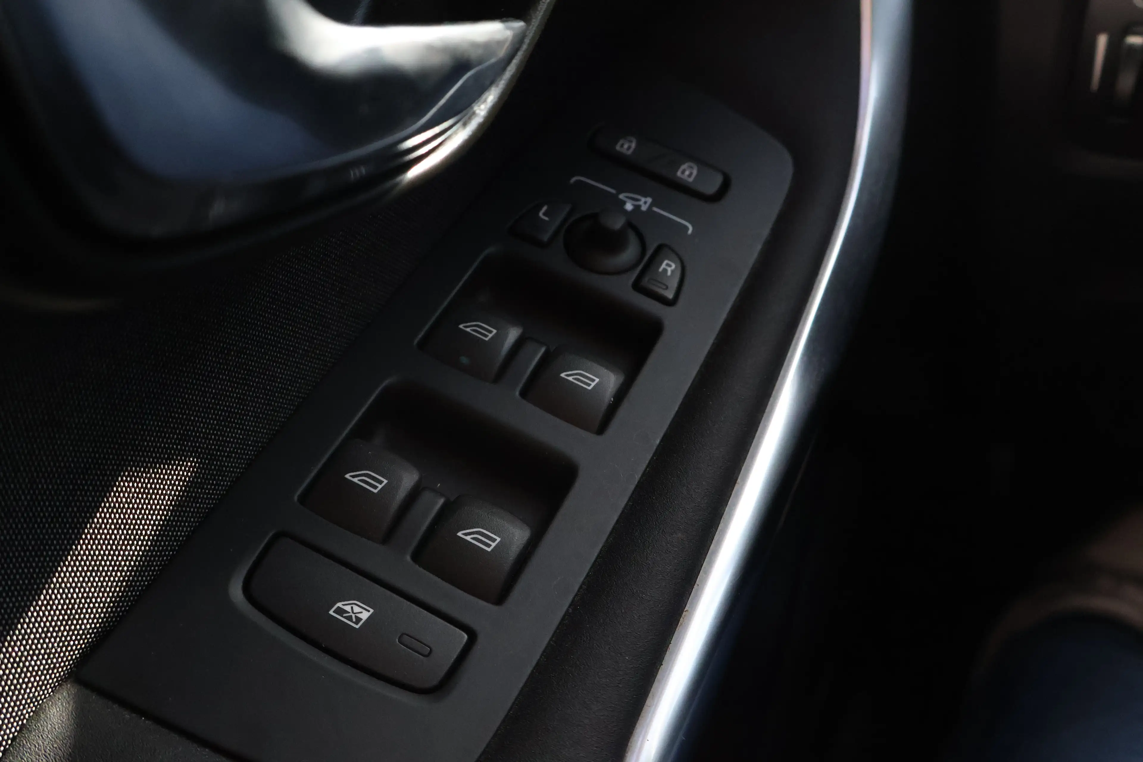 Volvo V40 Cross Country 1.5 T3 Nordic+ Rich Java! | 1e Eigenaar! | All-Sea — photo 28