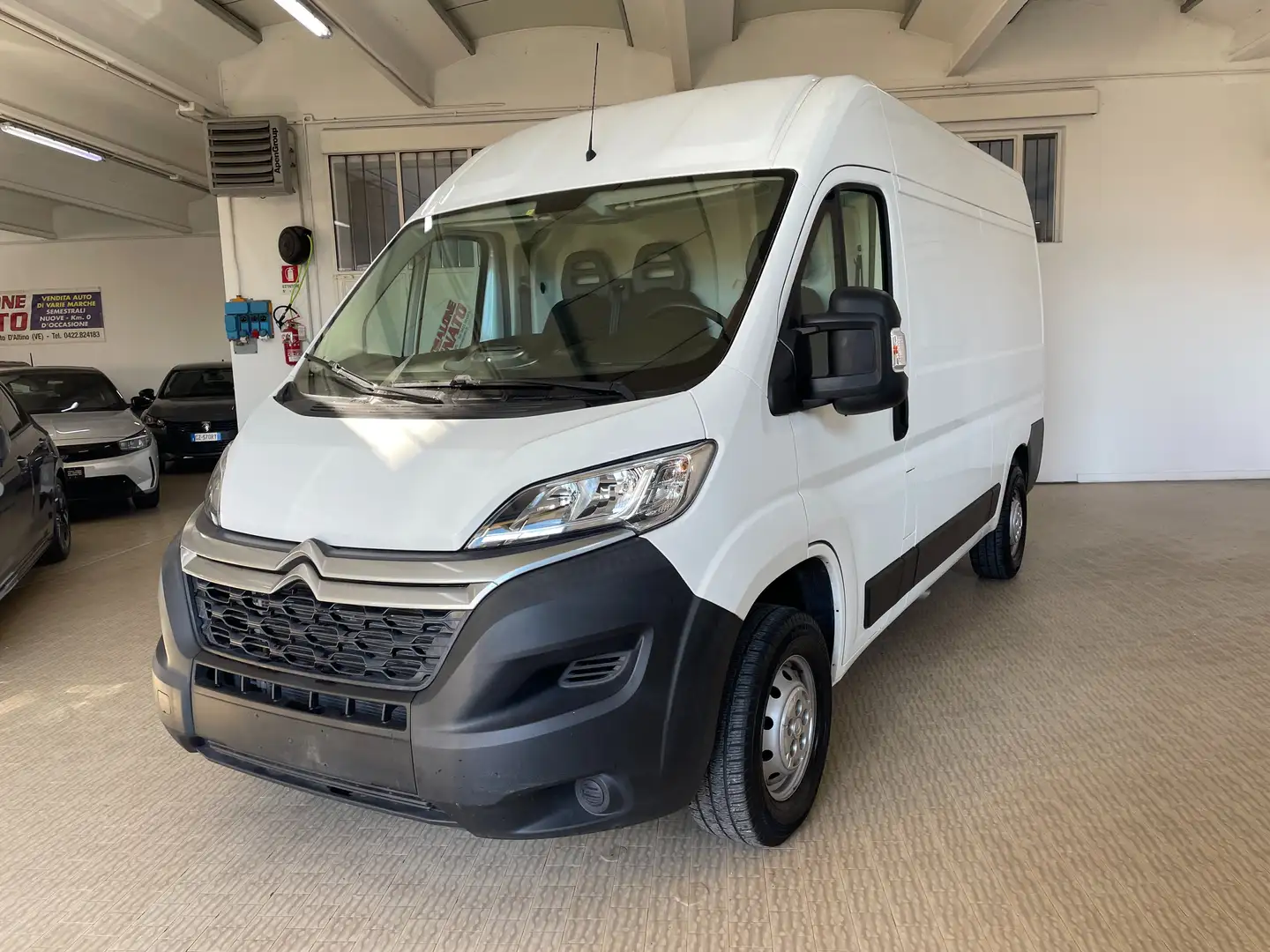 Citroen Jumper Furgone 33 L2H2 BlueHDI 120cv Km 11700 Bianco - 2