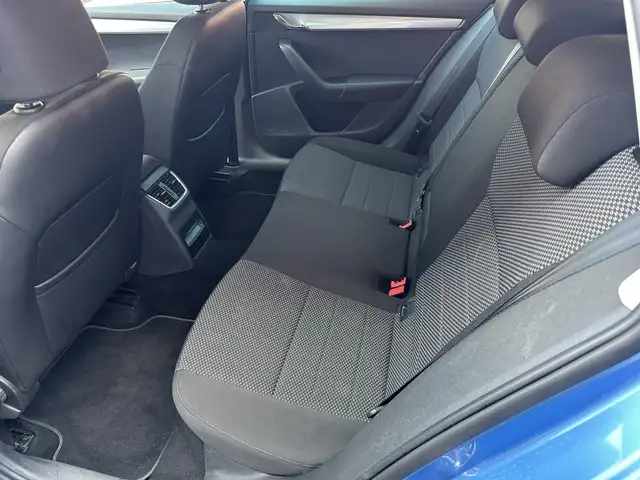 Skoda Octavia view 14