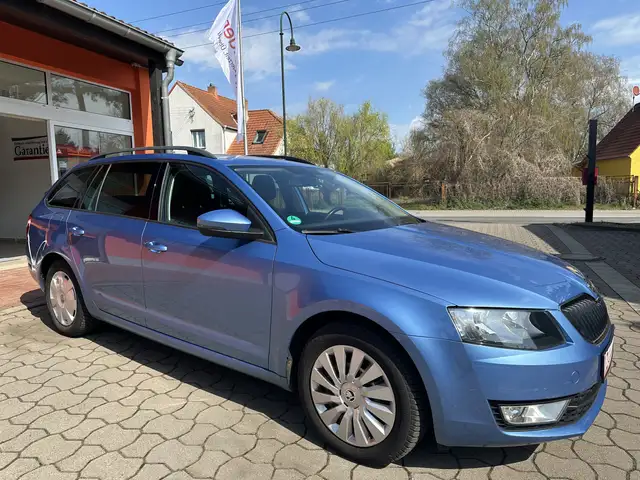 Skoda Octavia main image
