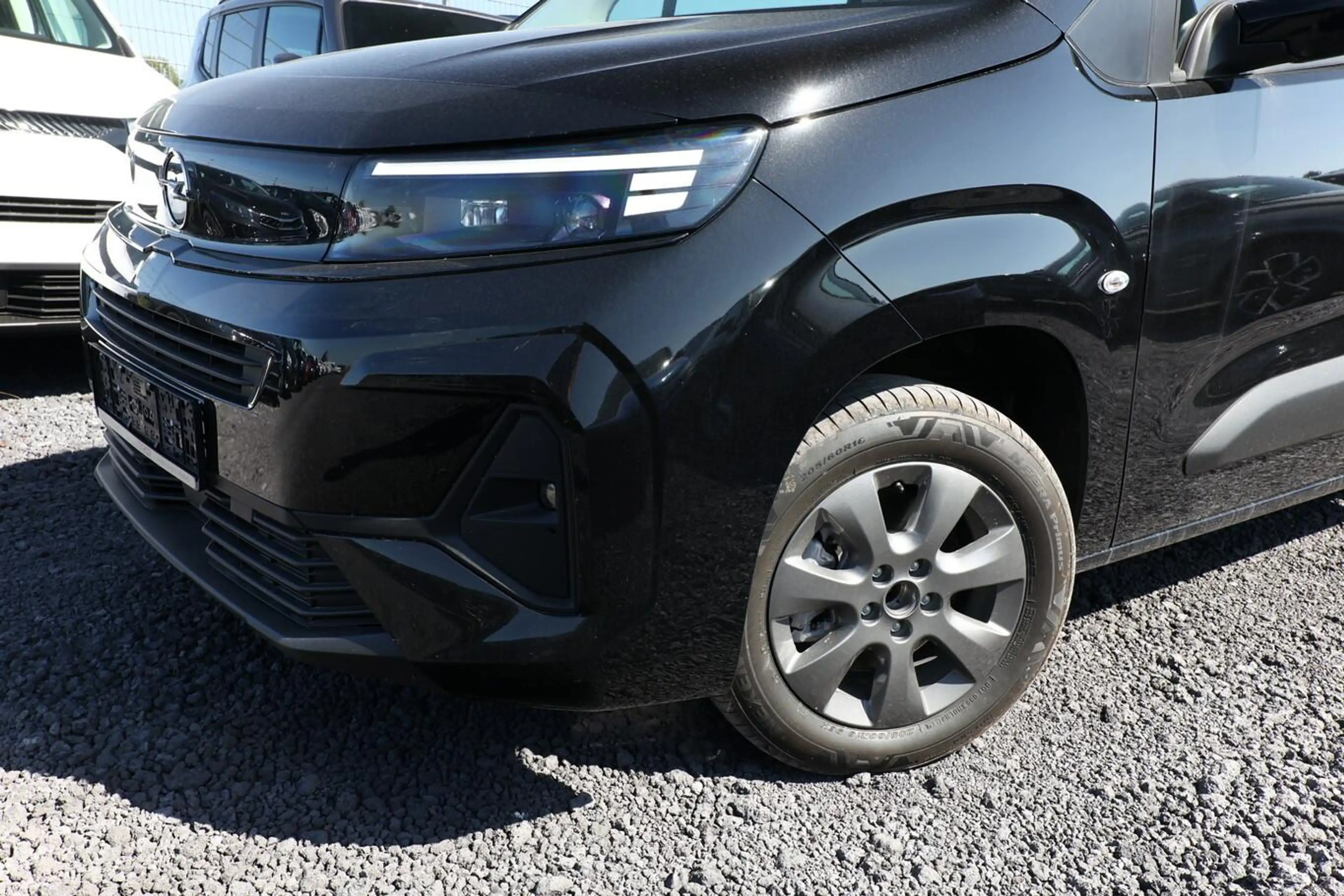 Opel Combo AT8 GS Nav10" Kam IntelliLux PDC Privacy 96 kW ... — photo 5