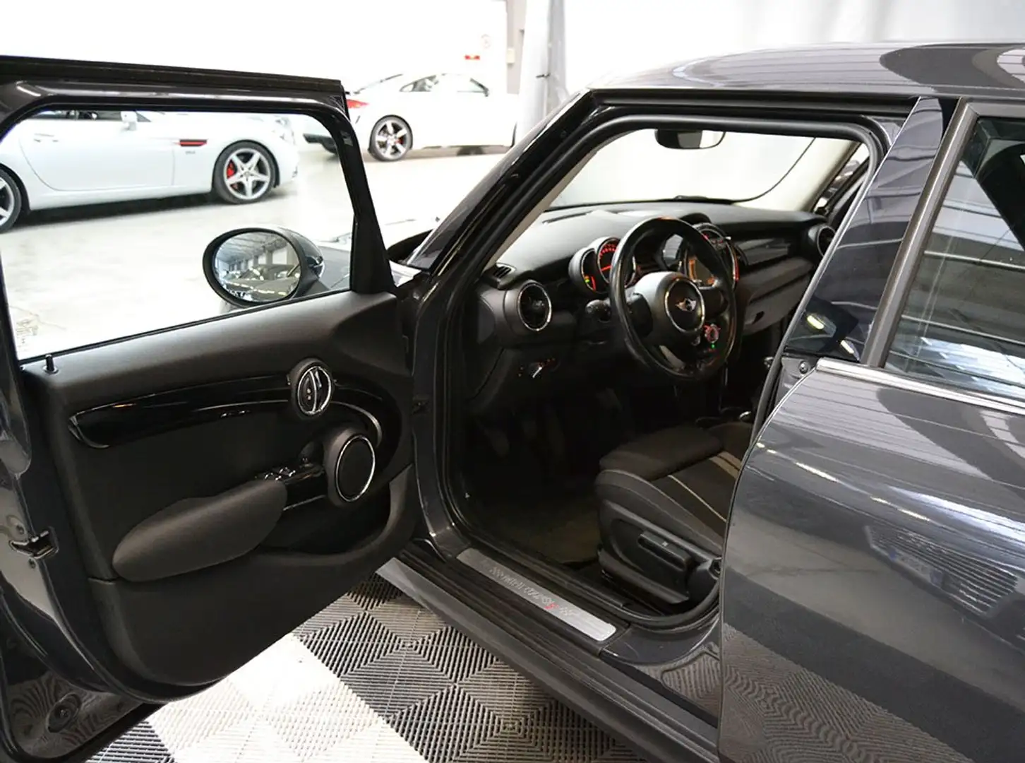 MINI Cooper SD 2.0 5 porte " Km 53.000 " *PROMO* Grigio - 2