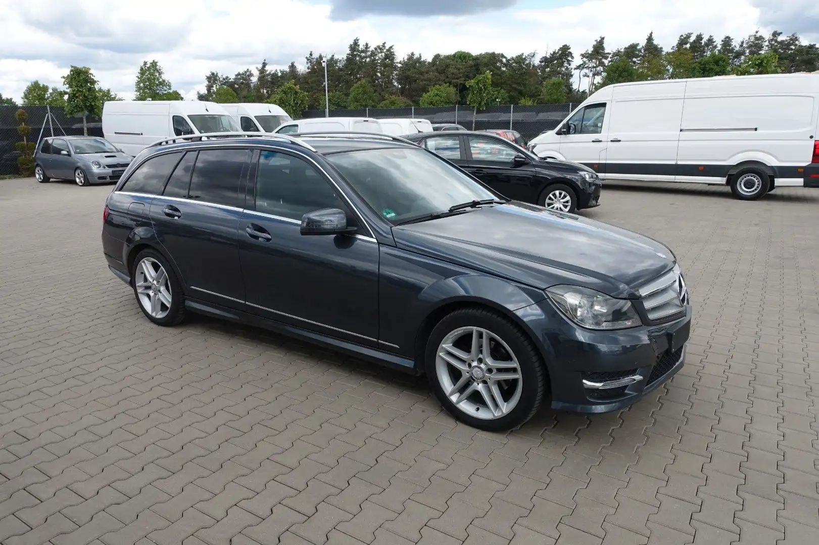 Mercedes-Benz C 250 T CGI BlueEfficiency Avantgarde *AMG Line* Szürke - 2