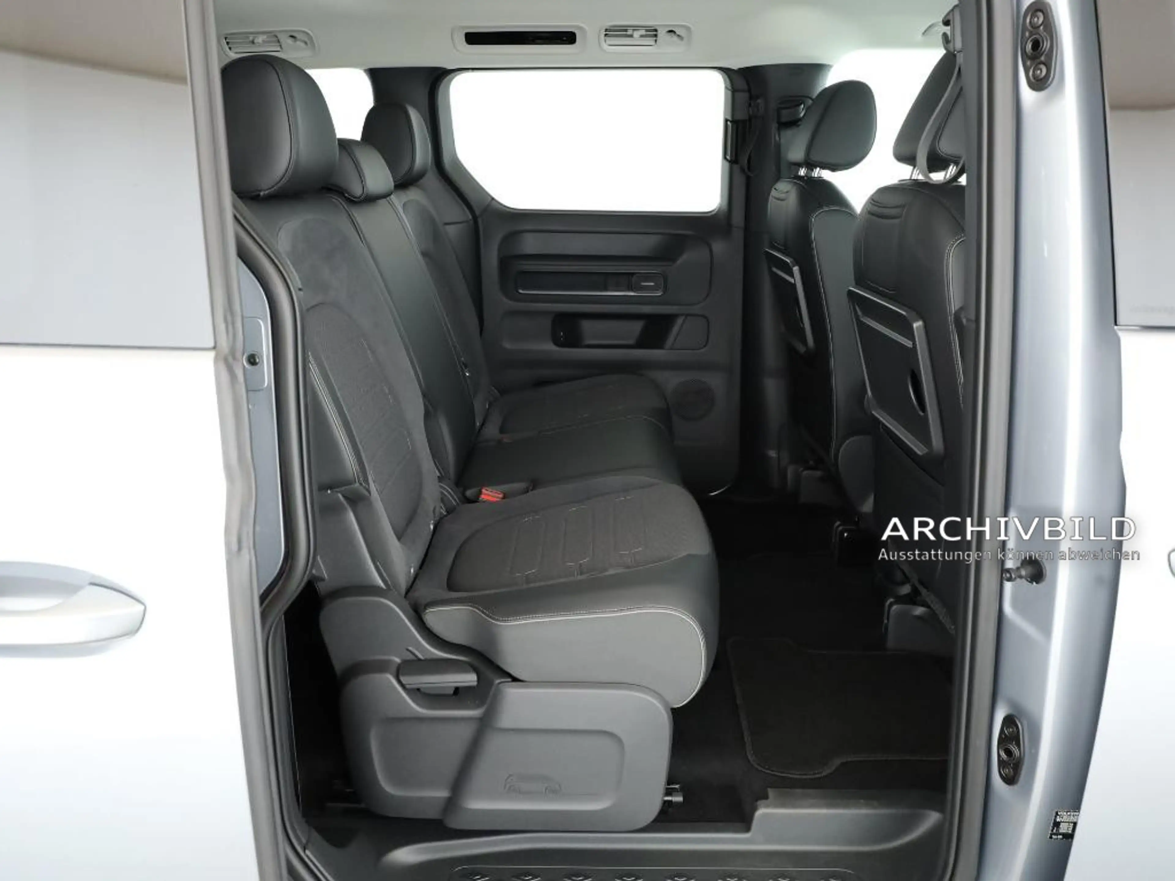Volkswagen ID. Buzz Pro KR ACC NAVI H/K KAM 360° MATRIX — photo 7