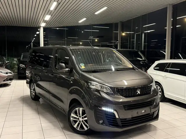 Peugeot Expert Peugeot Expert Traveller 8 Places Long-Chassis 2.0HDi 106kW Euro 6d-ISC-FCM