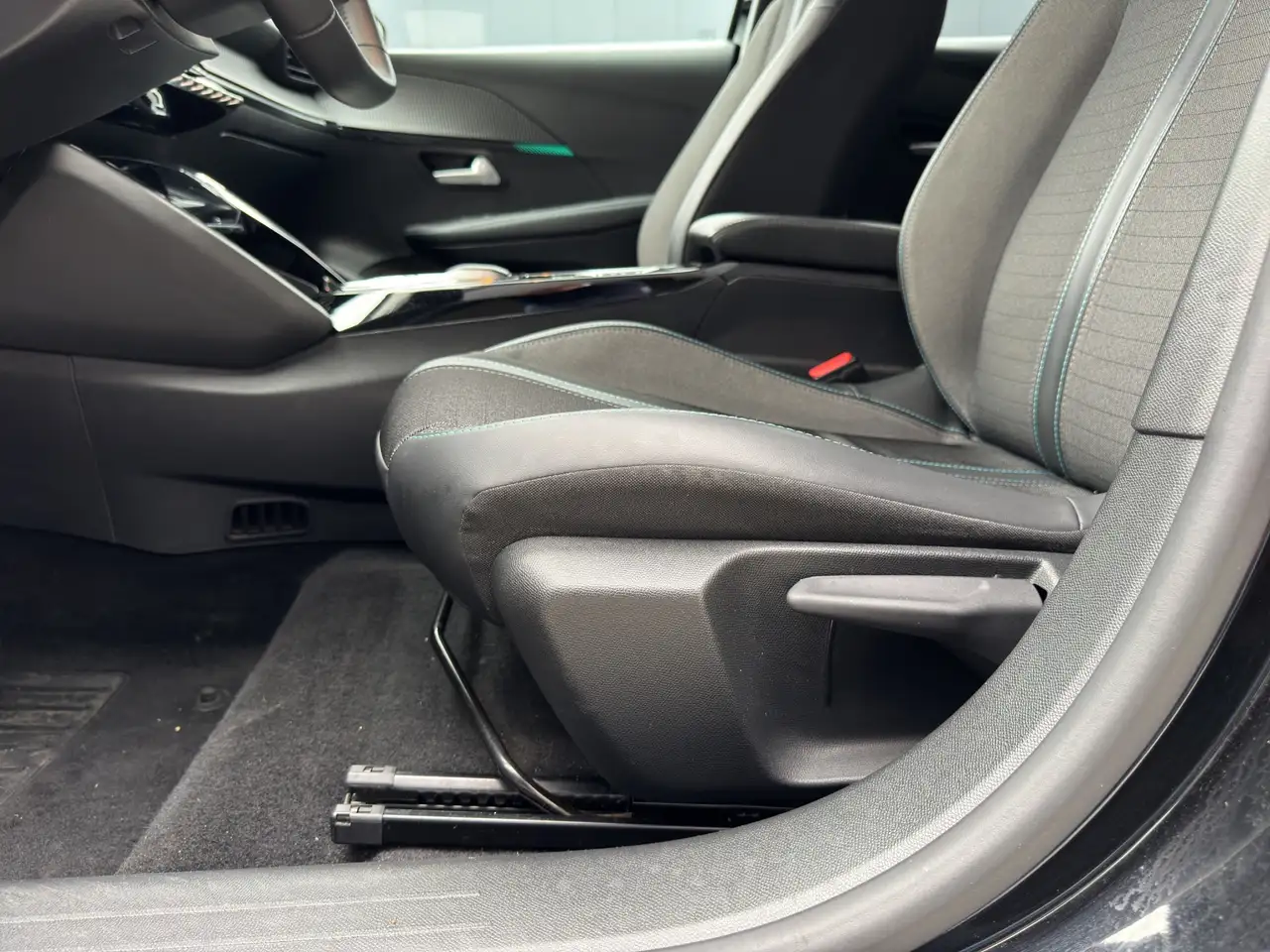 Peugeot e-208 e-208 50 kWh **LED*CARPLAY*CAMERA 360*3PHASE** 24