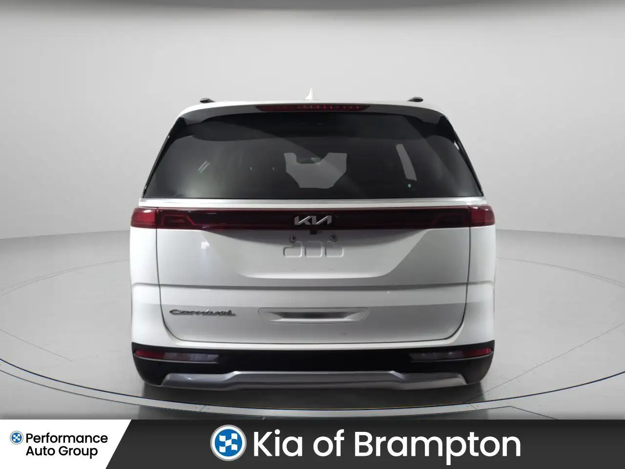 Kia Carnival снимка Kia Carnival