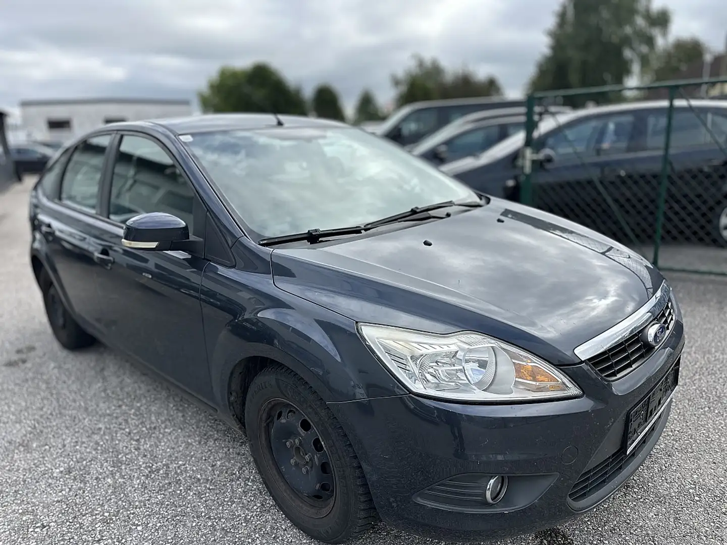 Ford Focus 1,6 TDCi Grau - 2