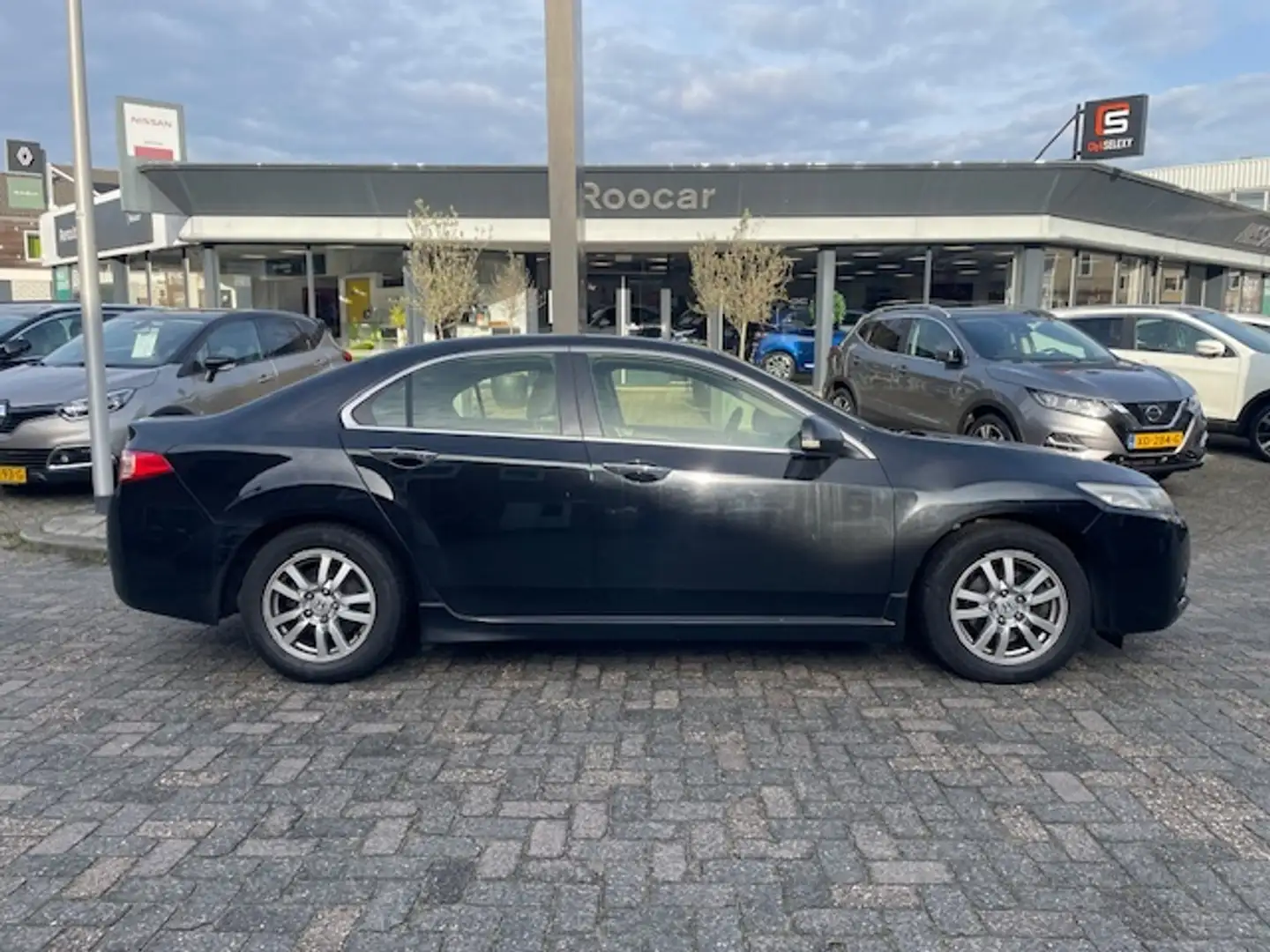 Honda Accord 2.0 Executive | Leer | Navigatie Negro - 2