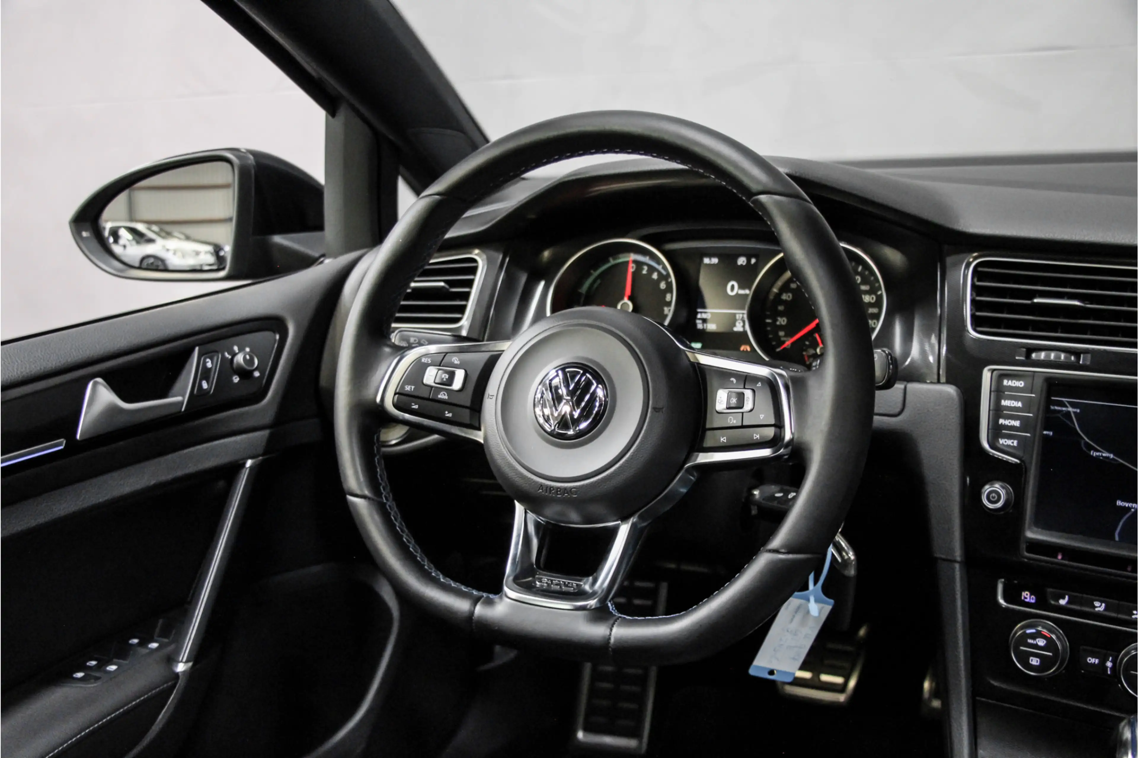 Volkswagen Golf GTE 1.4 TSI |Pano|Leder|ACC|18inch| — photo 10