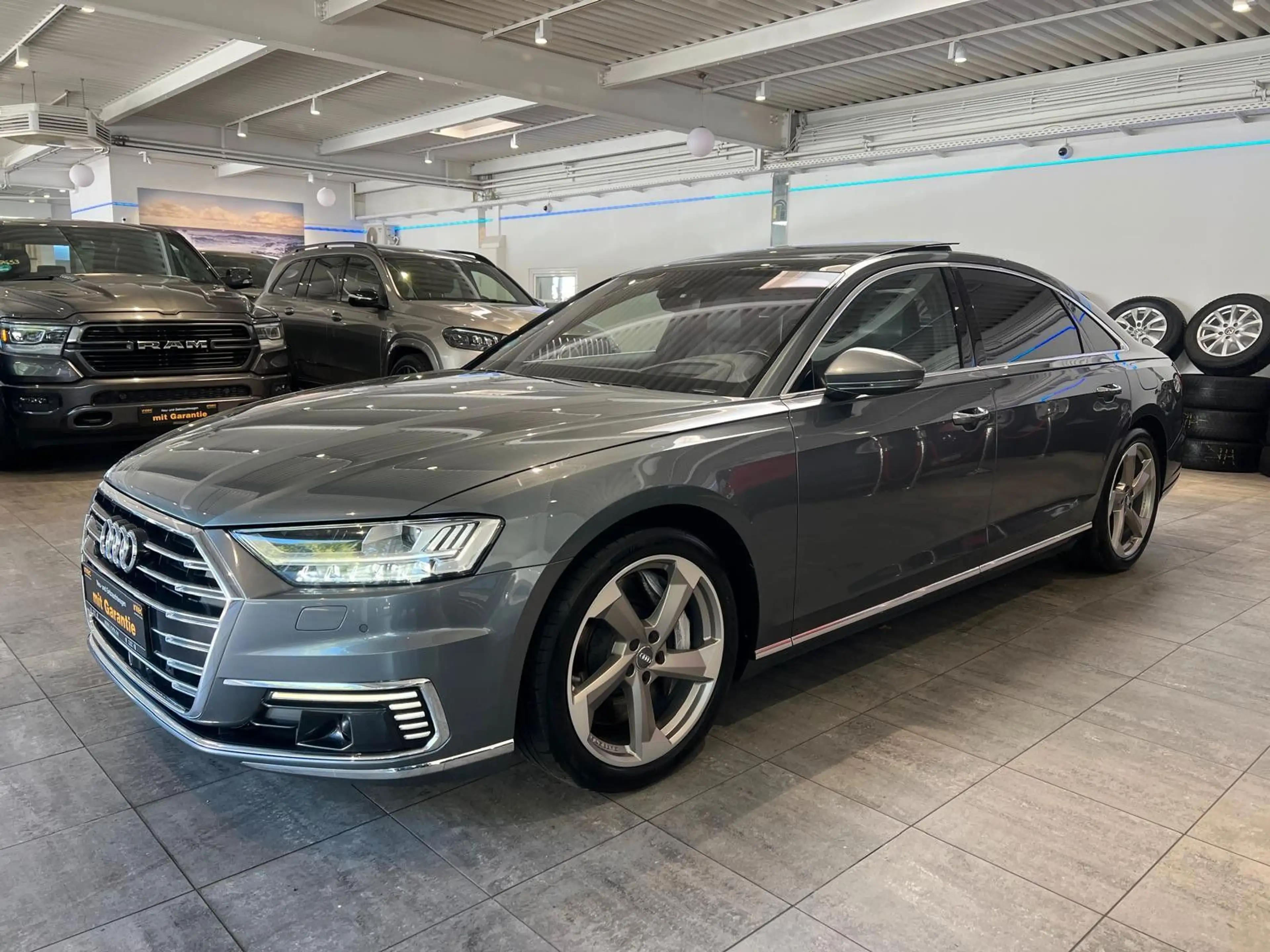 Audi A8 60 TFSI e L Quattro*Lang Version*Exclusive* — photo 3