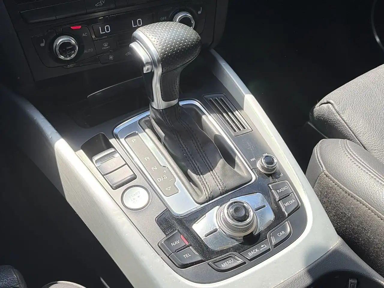 Audi Q5 снимка Audi Q5