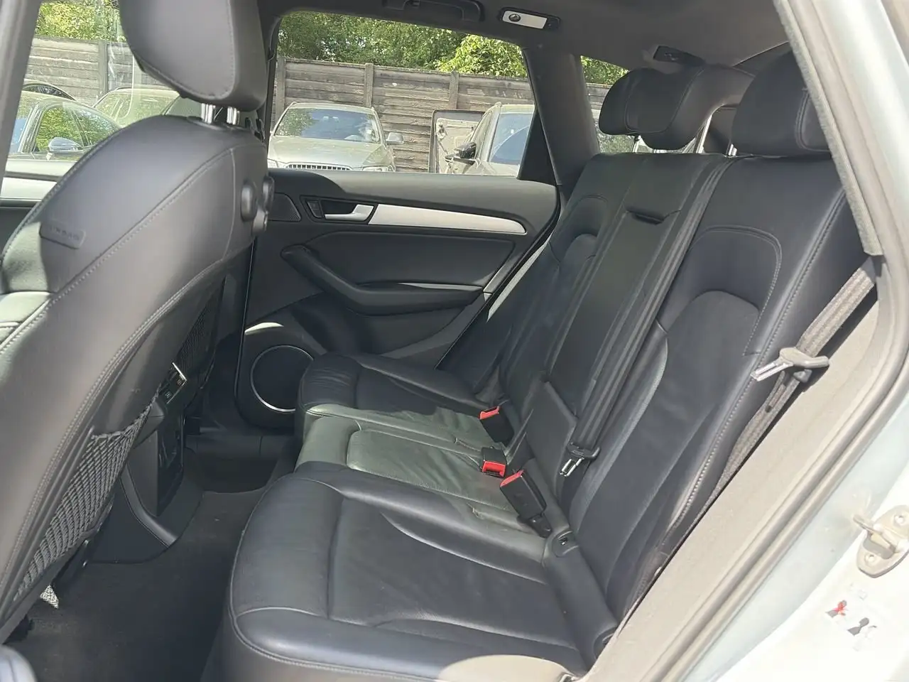 Audi Q5 снимка Audi Q5