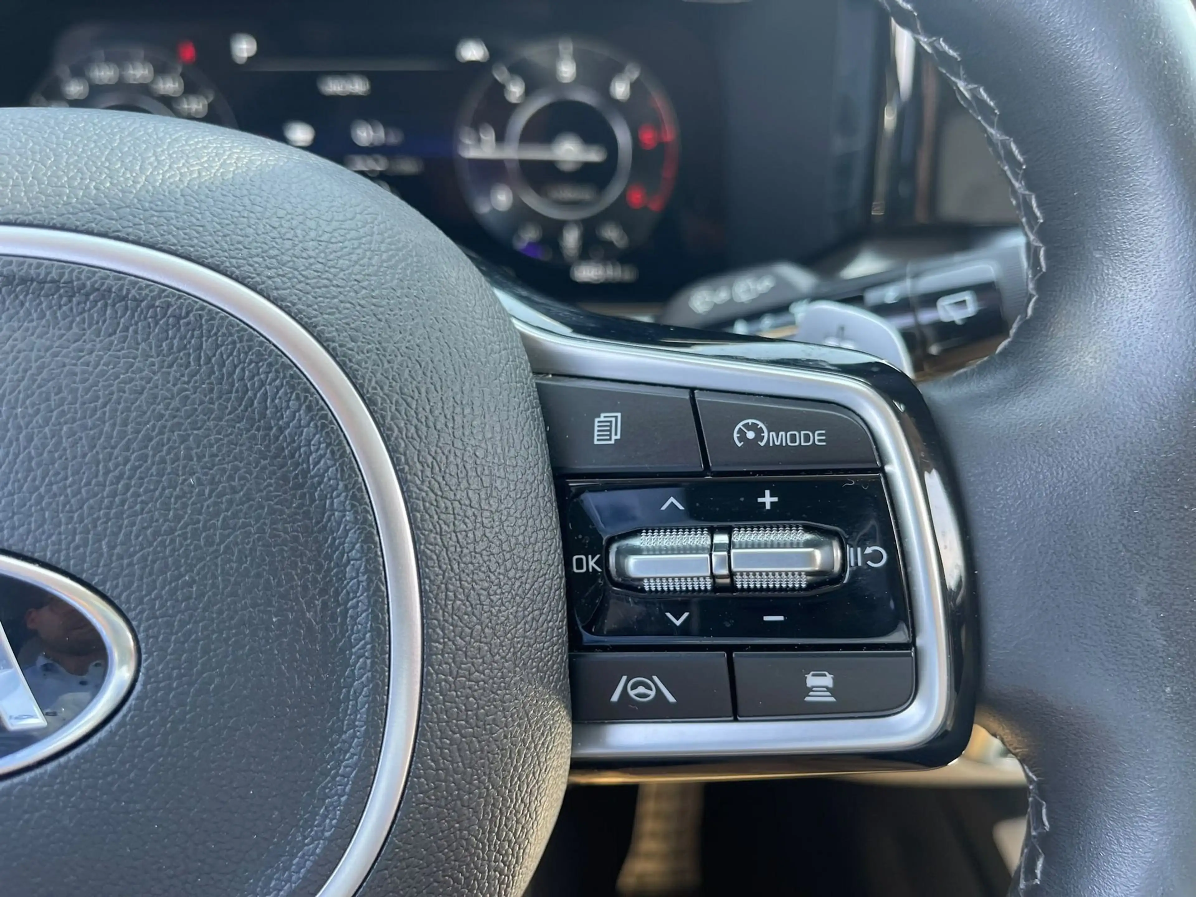 Kia Sorento 2.2 SENSE 4WD DCT — photo 12