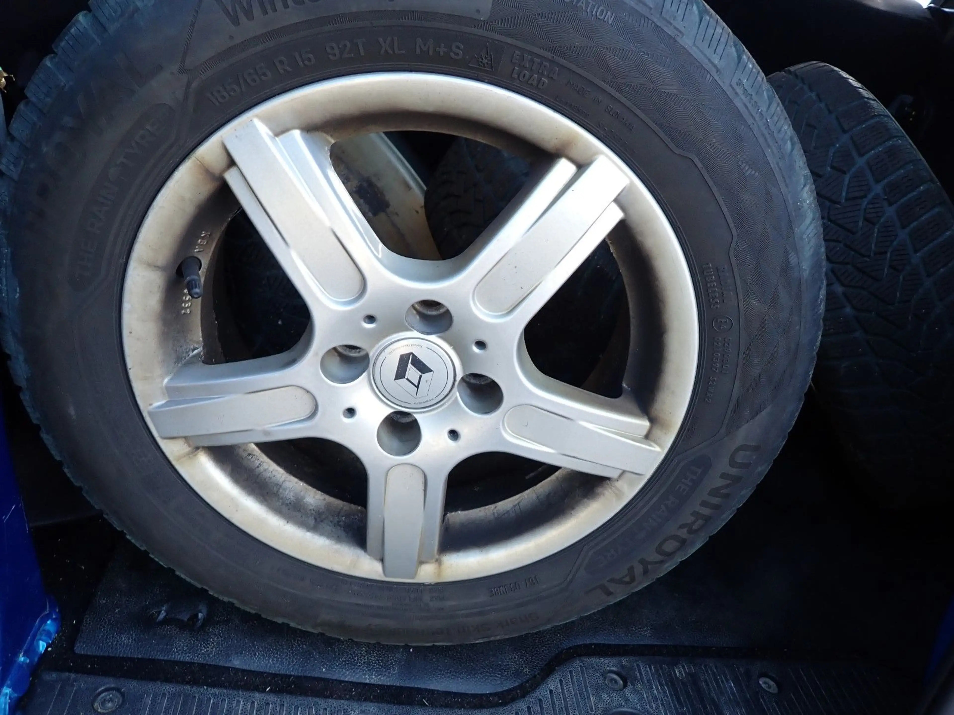 Dacia Dokker Stepway 8-fach Reifen Guter Zustand — photo 9