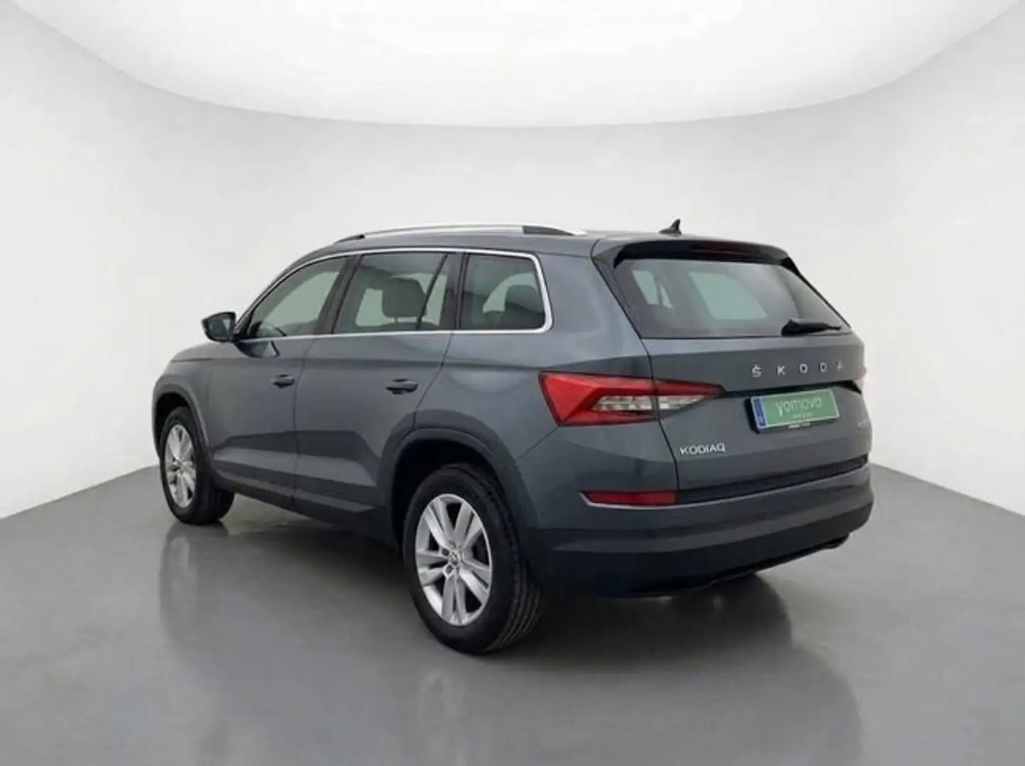 Skoda Kodiaq 1.5 TSI Ambition 4x2 DSG 110kW Gris - 2