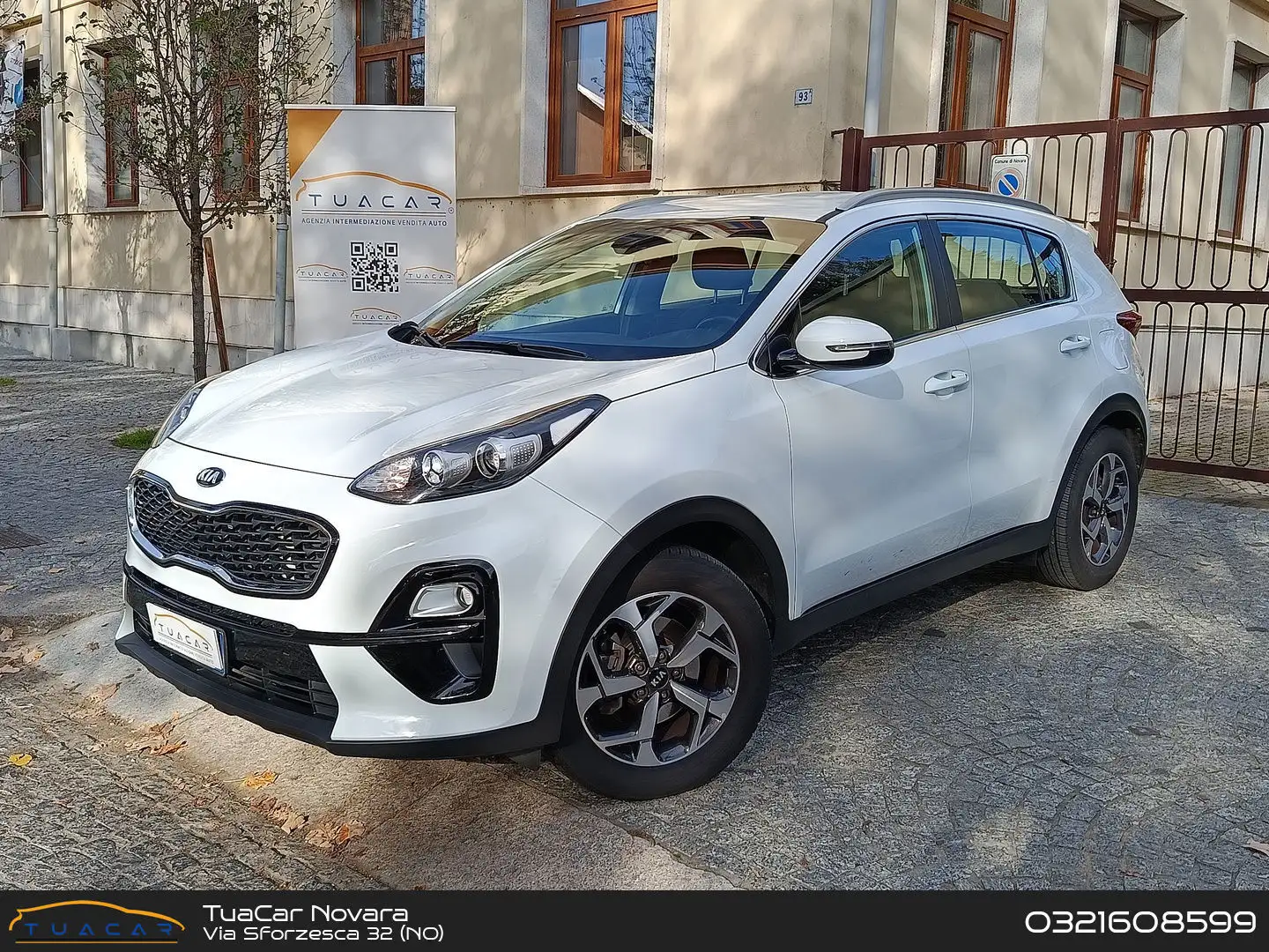 Kia Sportage Business Class 1.6 CRDi MHEV Bianco - 1