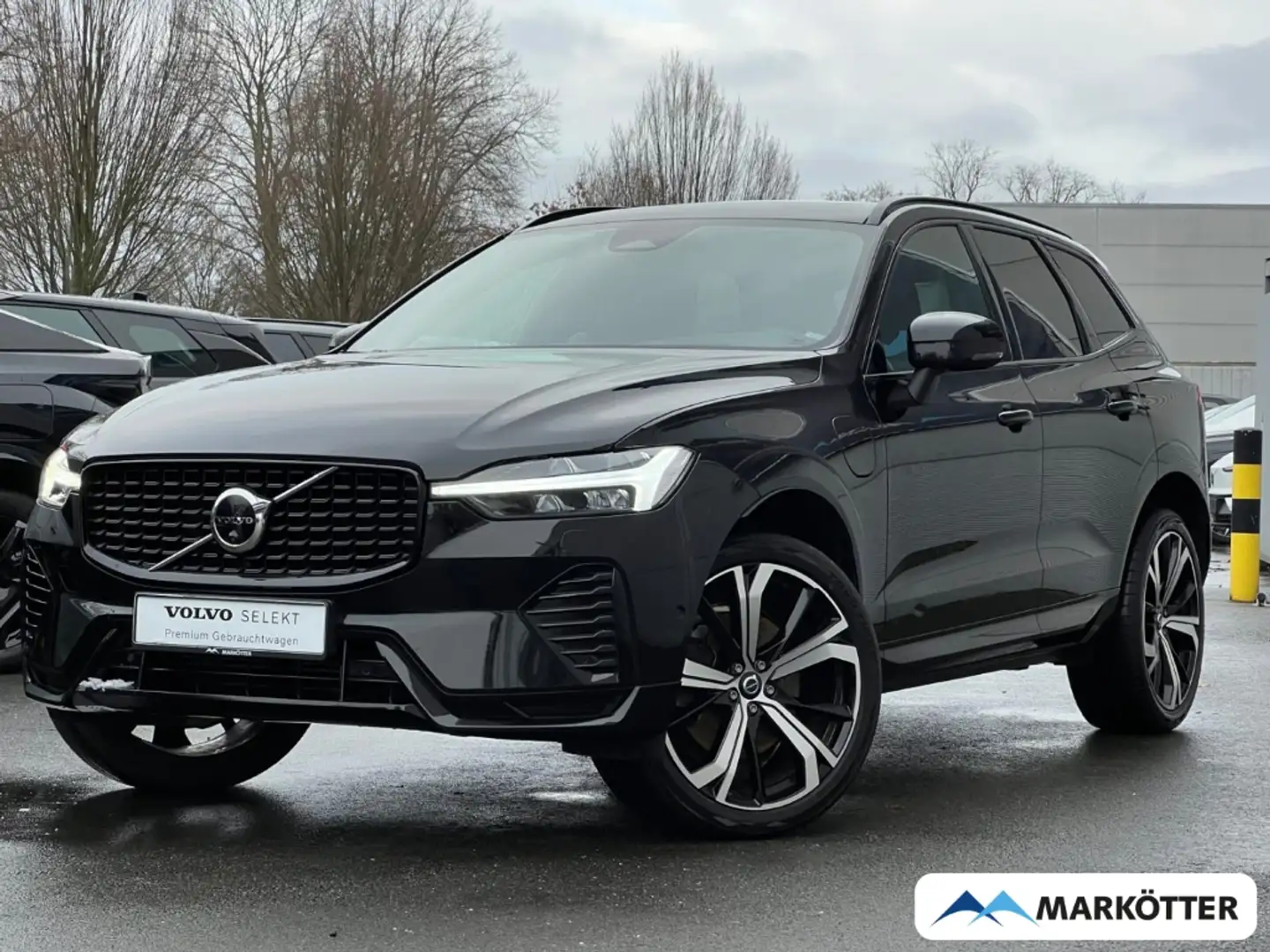 Volvo XC60 T8 AWD Ultimate Dark ACC/B&W/360°/LUFT/PANO Schwarz - 1
