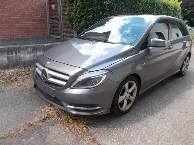 Mercedes-Benz B 200 B B 200-Klima-Neu Motor