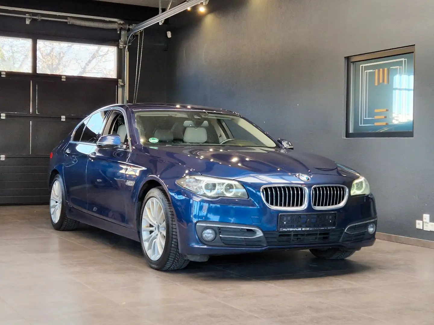 BMW 535 d xDrive Luxury*Navi*Kamera*Bi-Xenon* Blau - 1