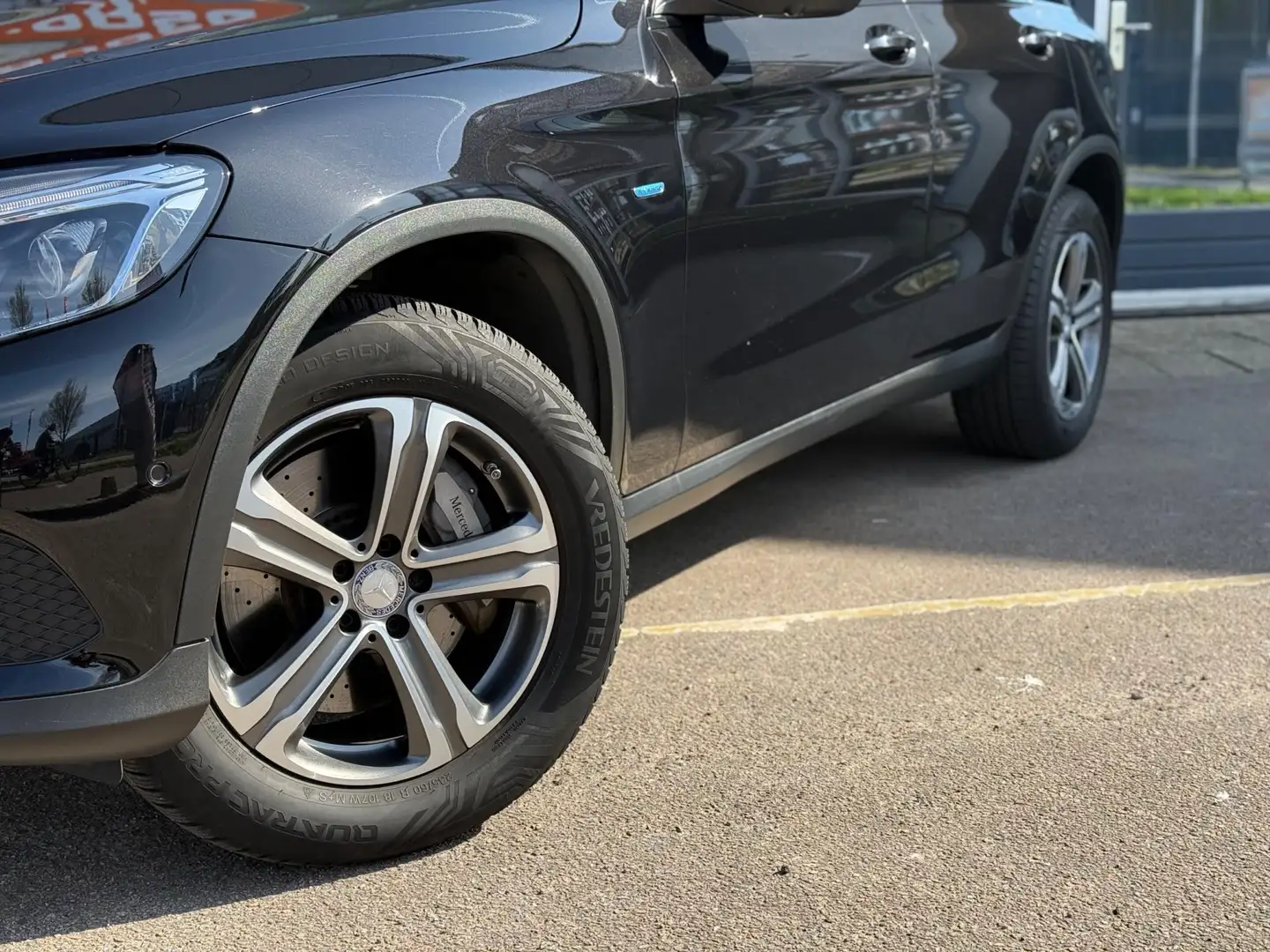 Mercedes-Benz GLC 350 350e 4MATIC | Airco | 360 Camera | Trekhaak Black - 2