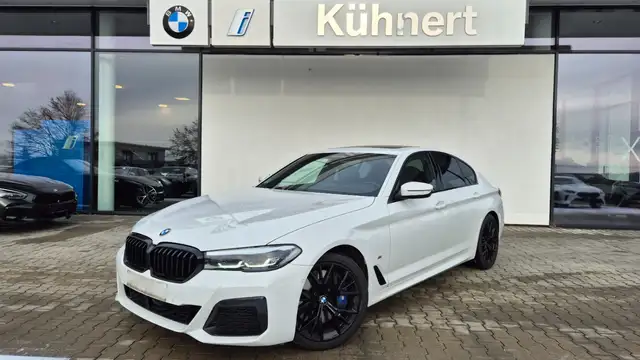 BMW 530 d xDrive ///M-Sport/Komforts/StHzg/AHK/Aktivl.