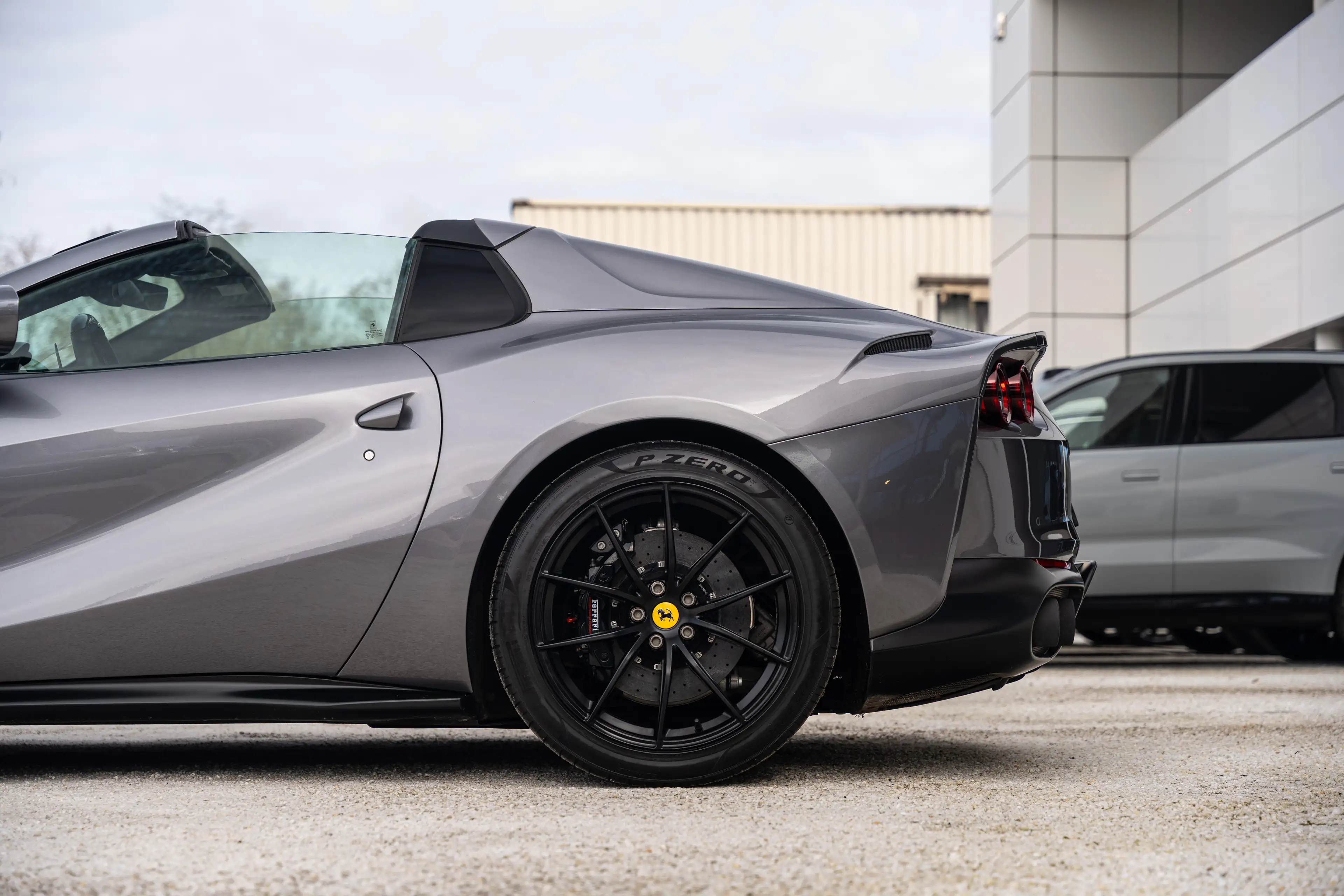 Ferrari 812 812 GTS - Full PPF - 1 owner - Grigio GTS - Belgian delivered — photo 12