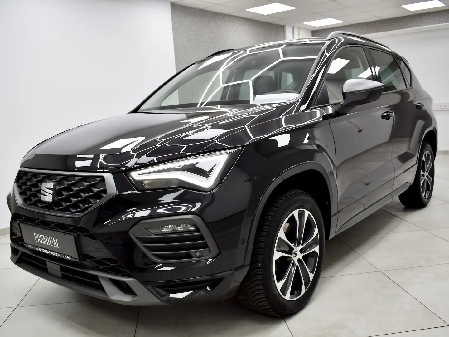 SEAT Ateca 2.0 TDI FR Line Sport Navi Spur RCam LED Schwarz - 2