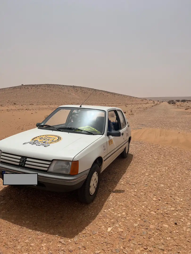 Peugeot 205 205 Junior / H-Kennzeichen TÜV Neu wenig KM Weiß - 2