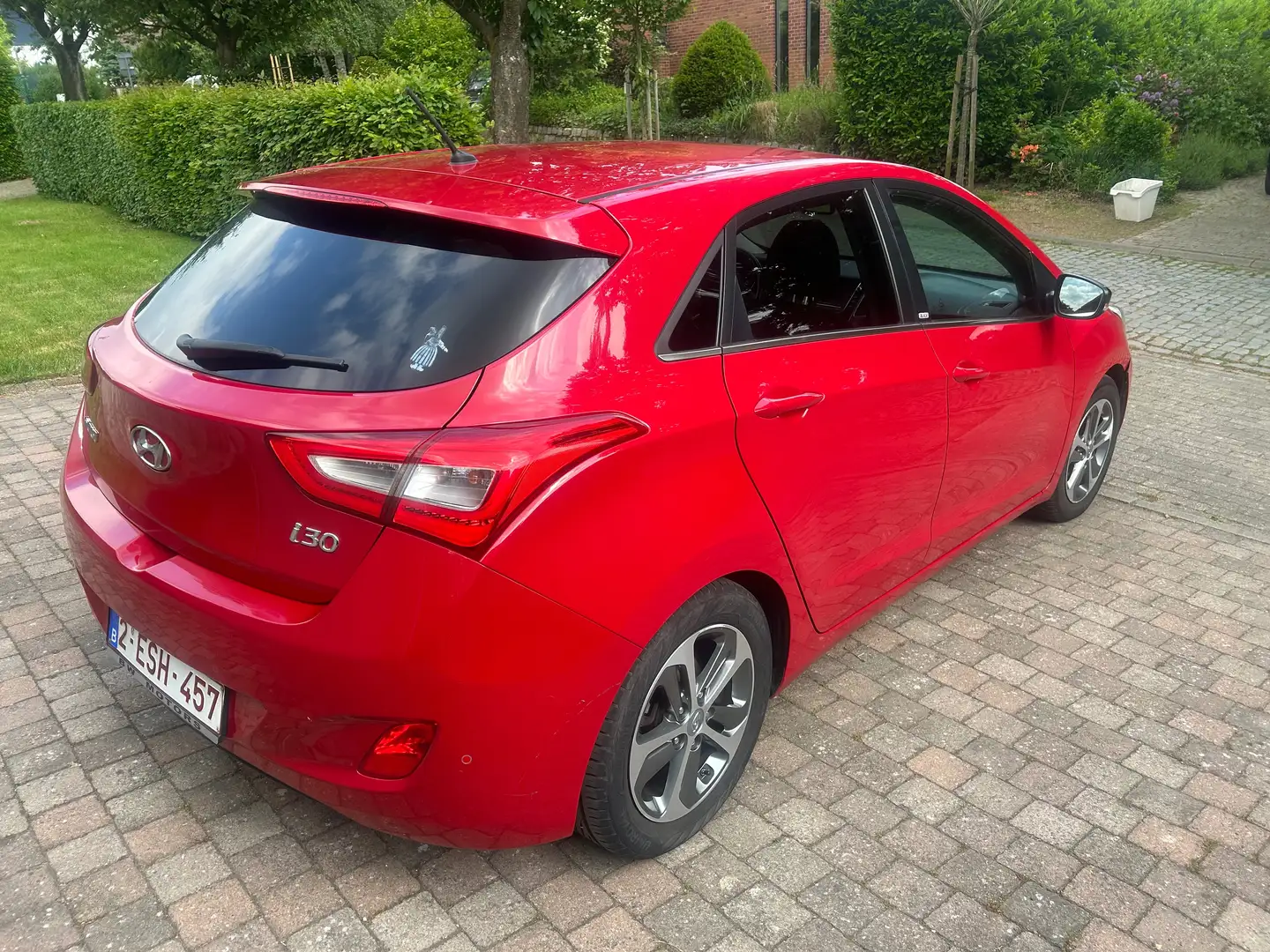 Hyundai i30 i30 blak Line1.6 CRDi automatique Rouge - 2