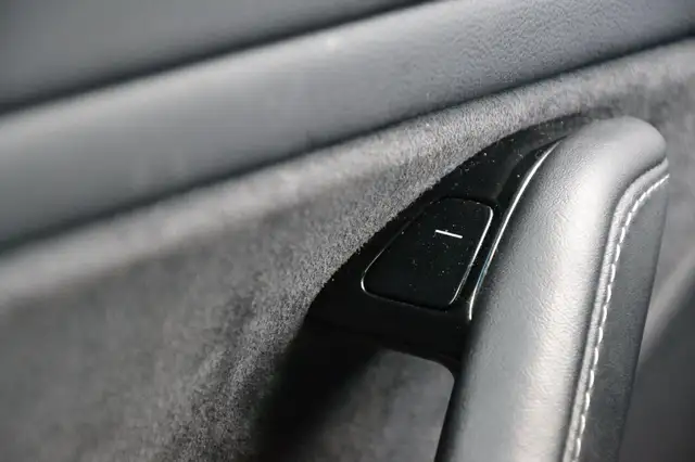 Tesla Model 3 view 18