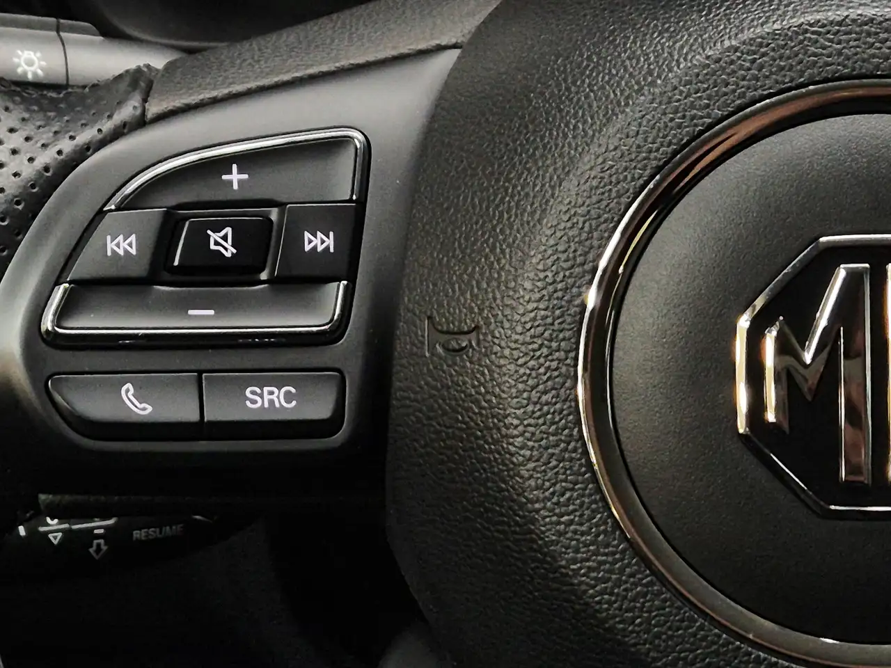 MG MG5 51 KWH Luxury NAVI+LED+SHZ+DAB+ACC+360°+DAB+ 16