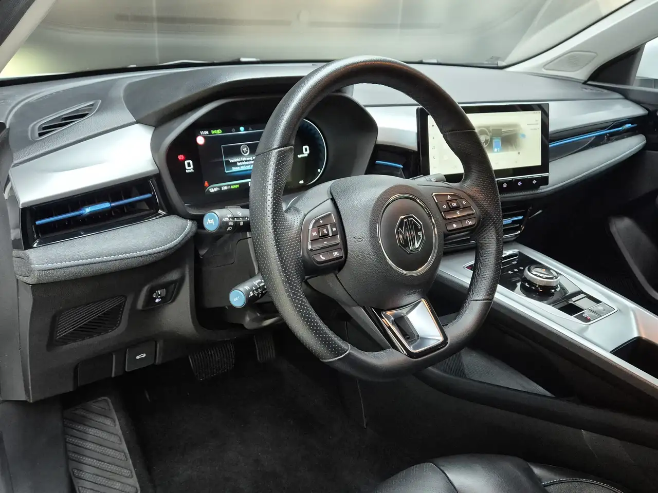 MG MG5 51 KWH Luxury NAVI+LED+SHZ+DAB+ACC+360°+DAB+ 12