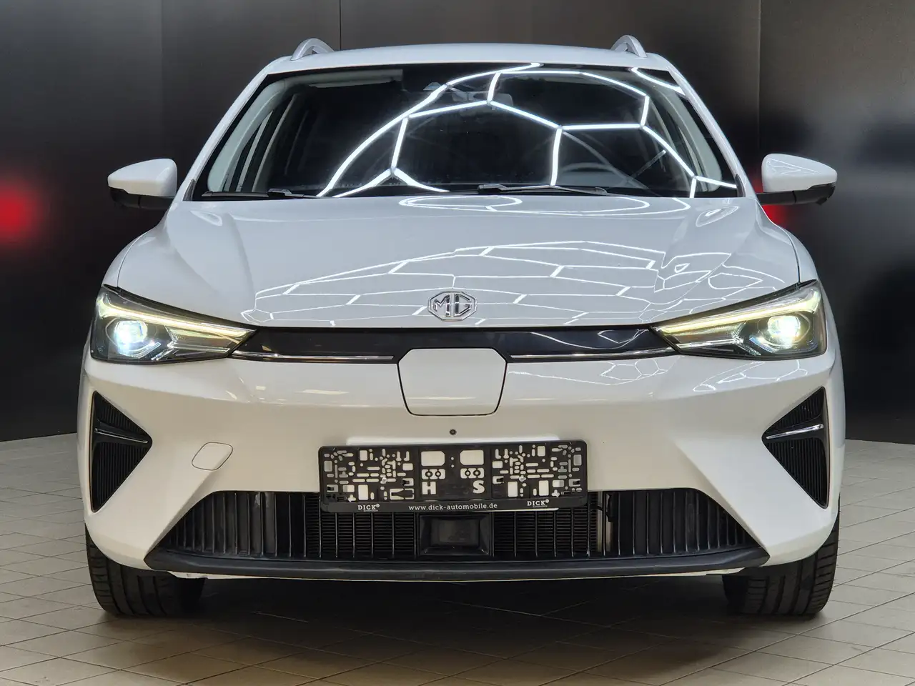 MG MG5 51 KWH Luxury NAVI+LED+SHZ+DAB+ACC+360°+DAB+ 2
