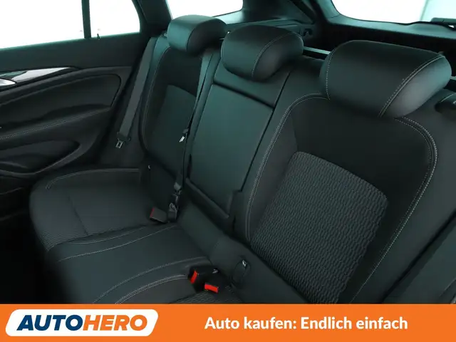 Opel Insignia view 14