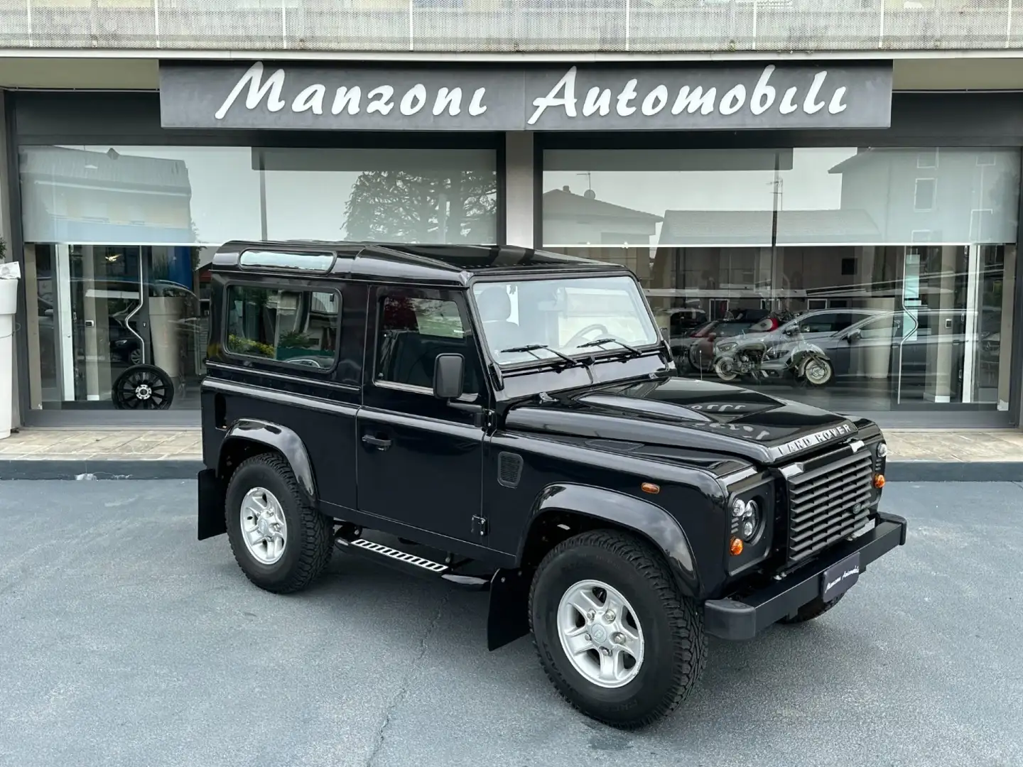 Land Rover Defender 90 2.2 TD4 Station Wagon S UNICO PROPRIETARIO Nero - 1