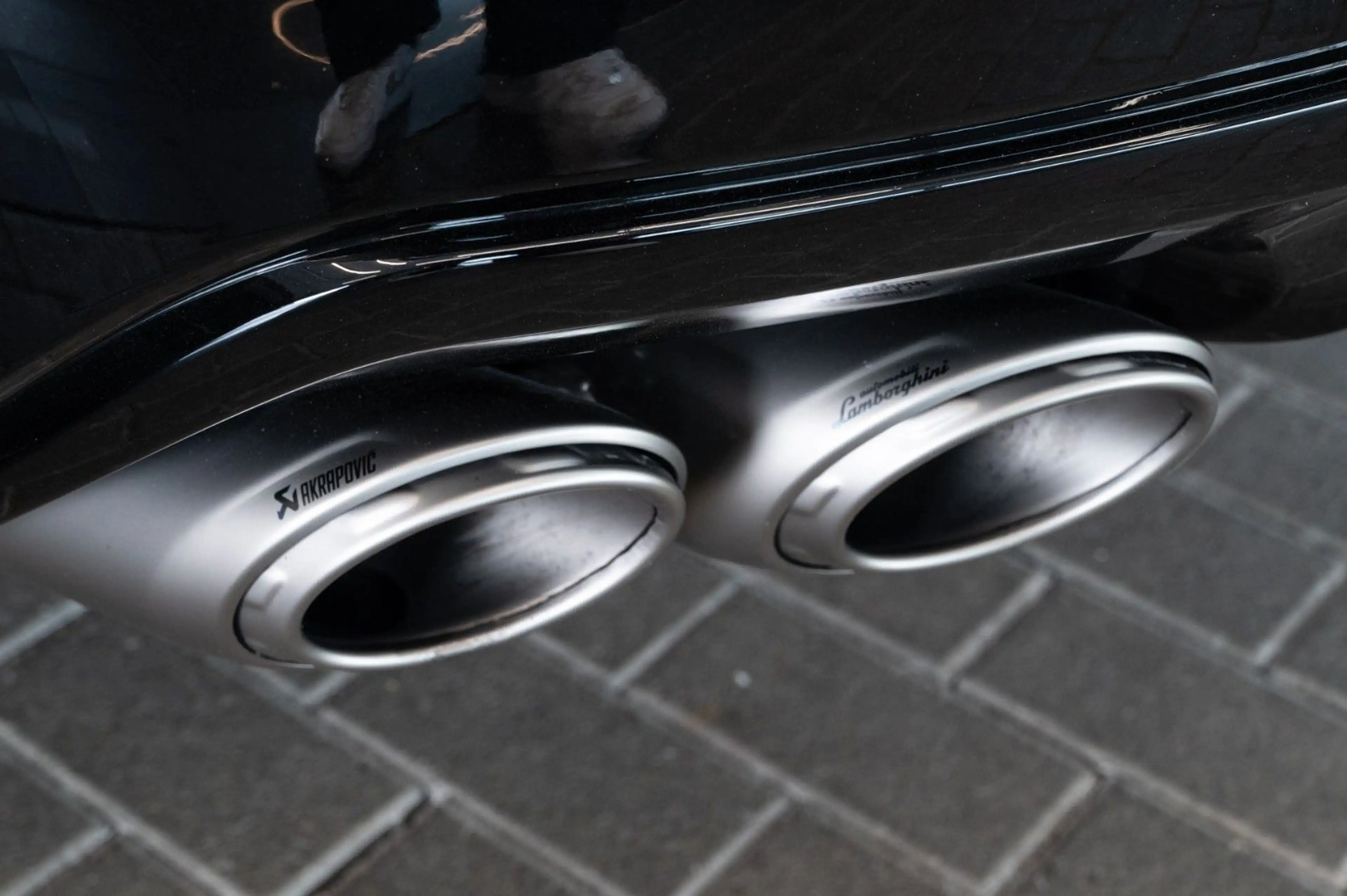 Lamborghini Urus S 4.0 V8|AKRAPOVIC|CARBON|PANO|B&O|ACC — photo 10