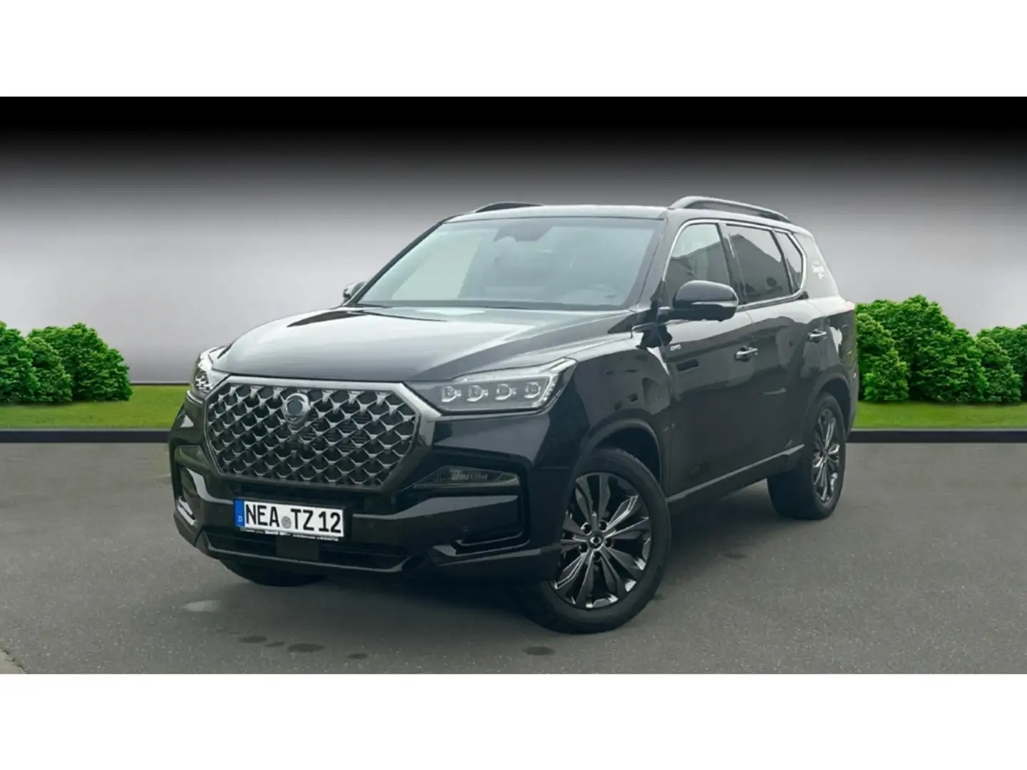 SsangYong Rexton Blackline 4x4 2.2 e-XDi EU6d El. Panodach Navi Led Schwarz - 1